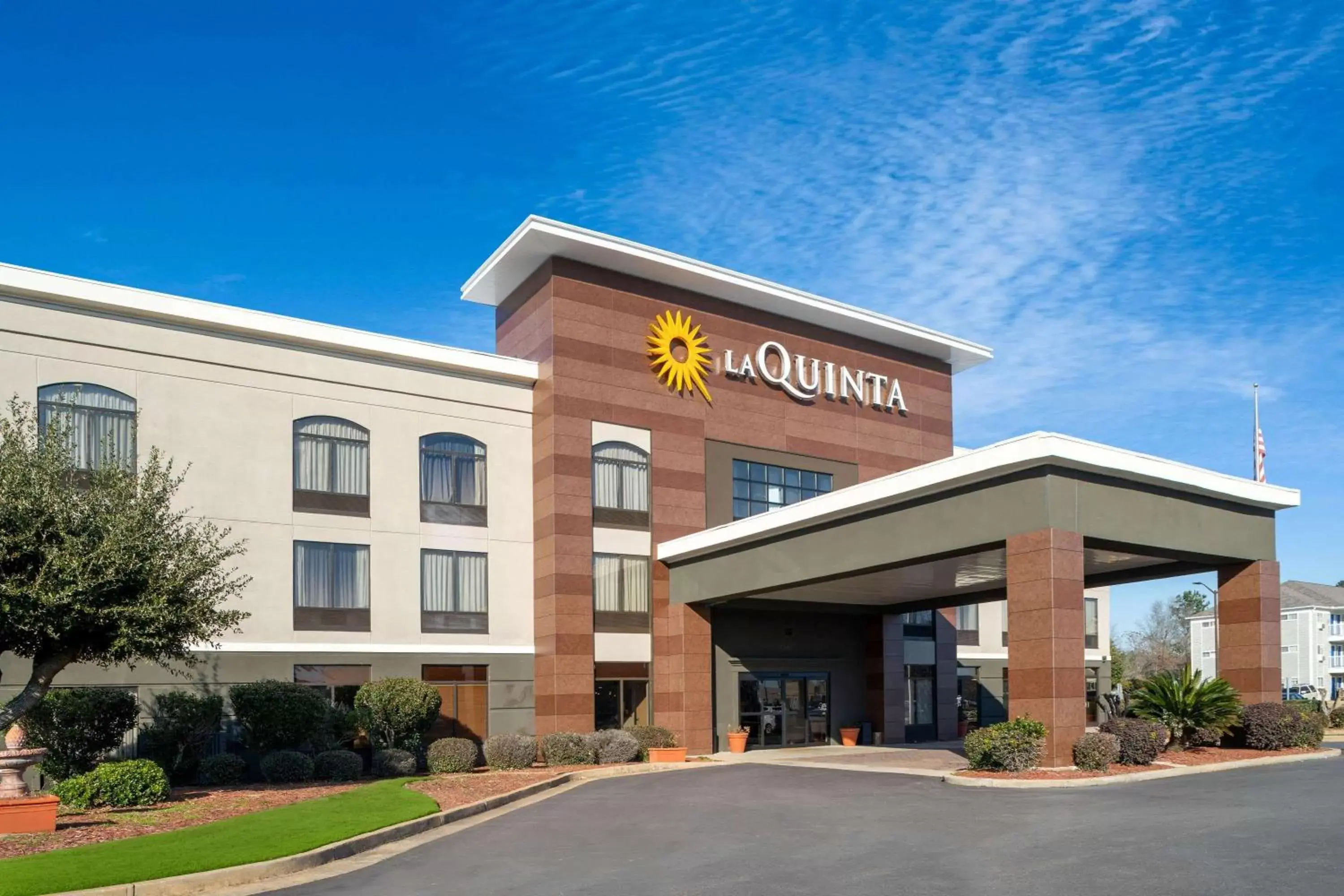 Property building in La Quinta Inn & Suites by Wyndham-Albany GA