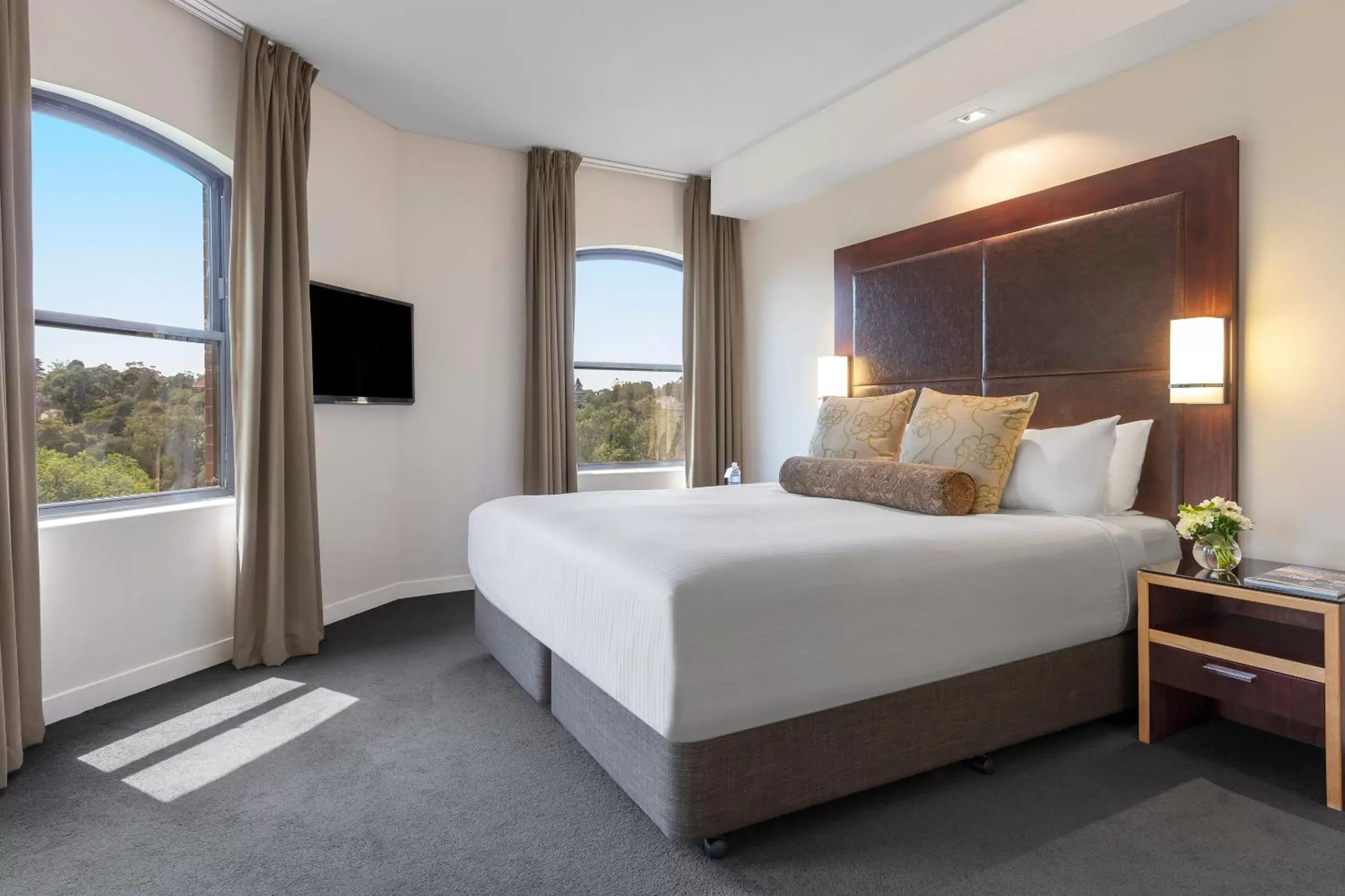 Bedroom, Bed in Amora Hotel Riverwalk