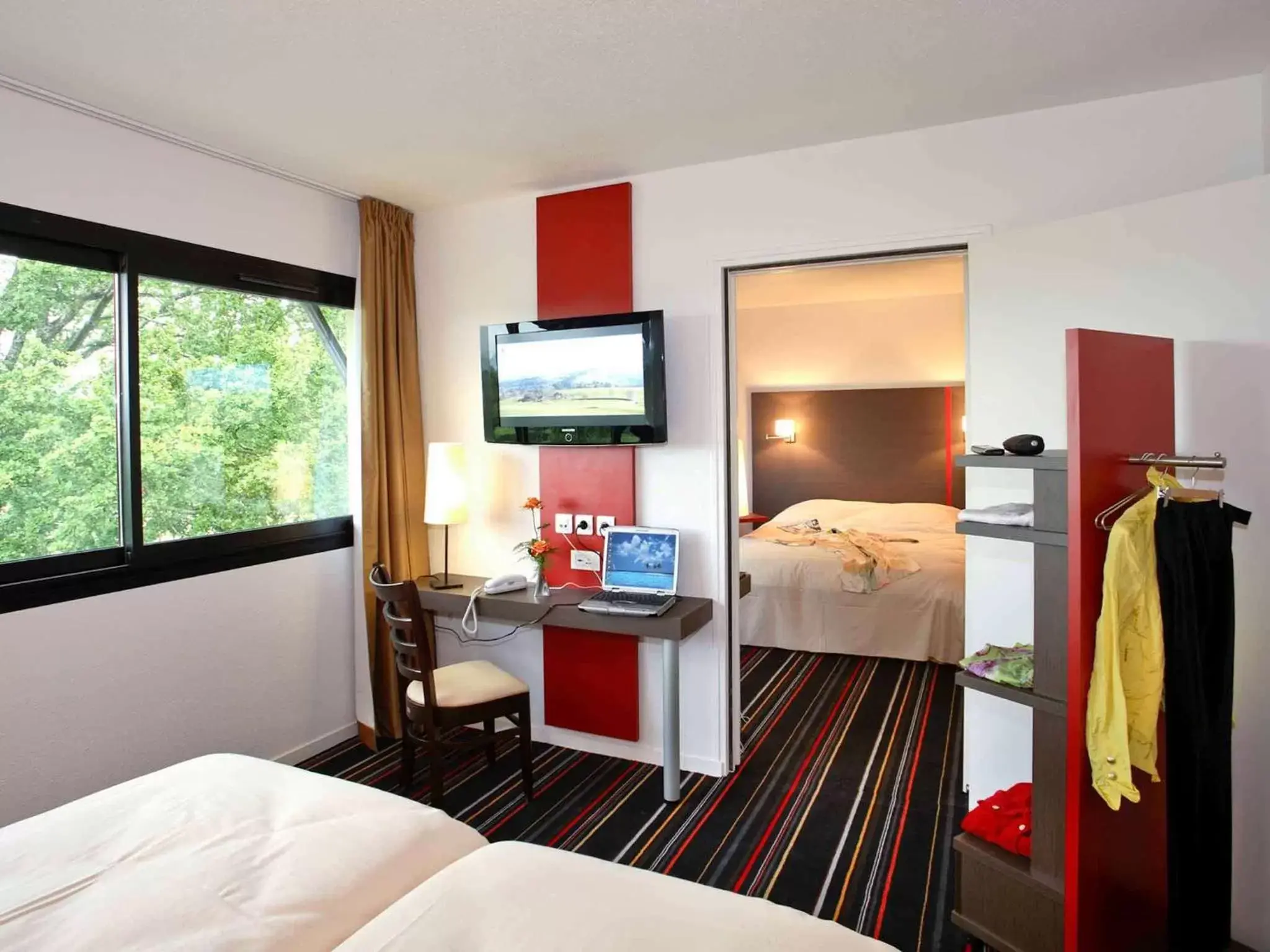 Photo of the whole room, Bed in ibis Styles Segre