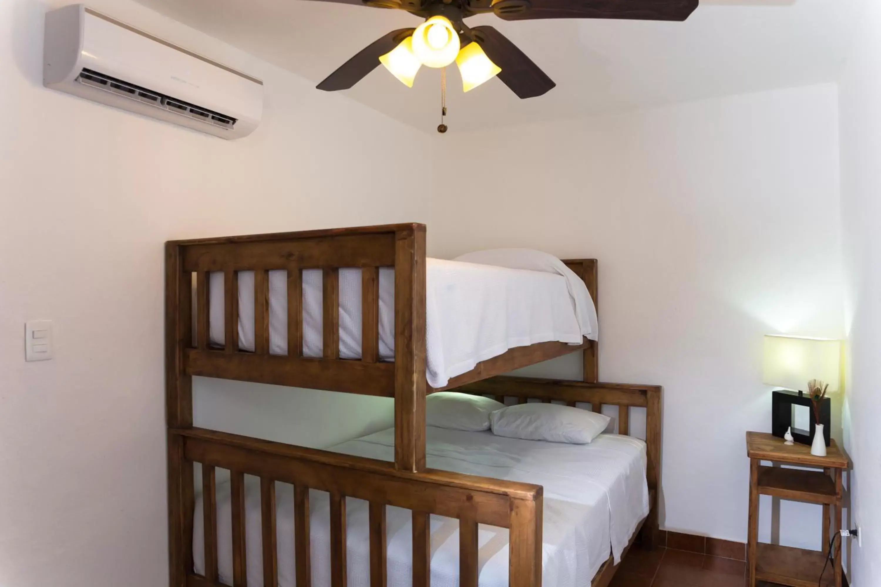 Photo of the whole room, Bunk Bed in Hotel Villas Colibrí Suites & Bungalows