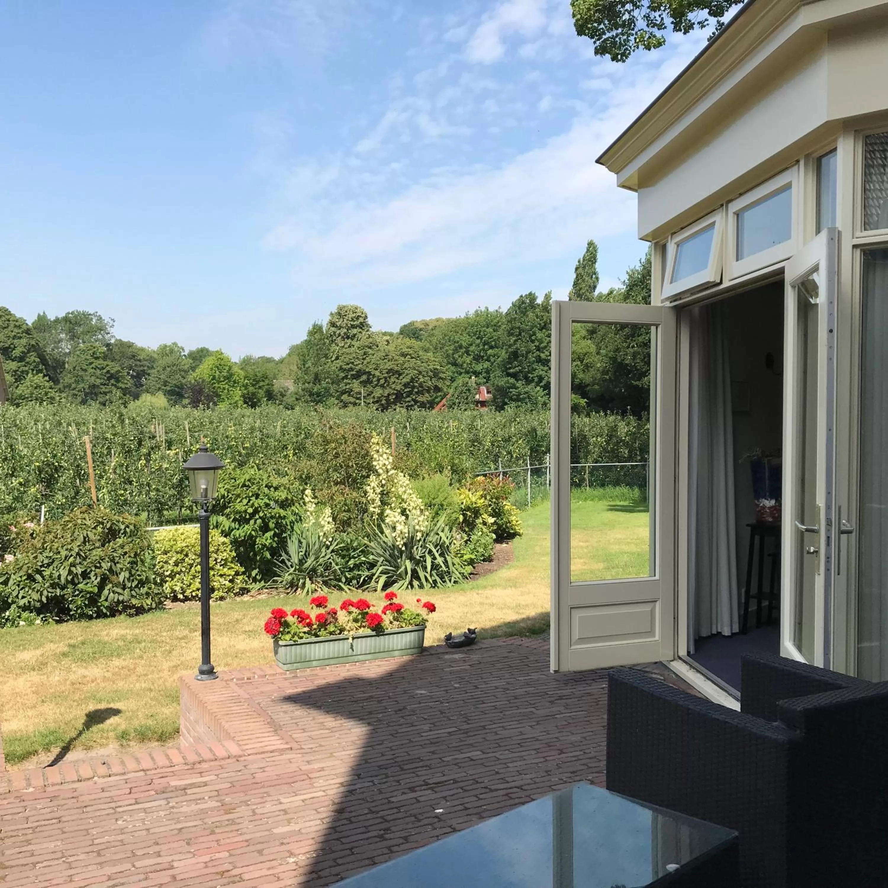 Garden view in De Gouden Molen