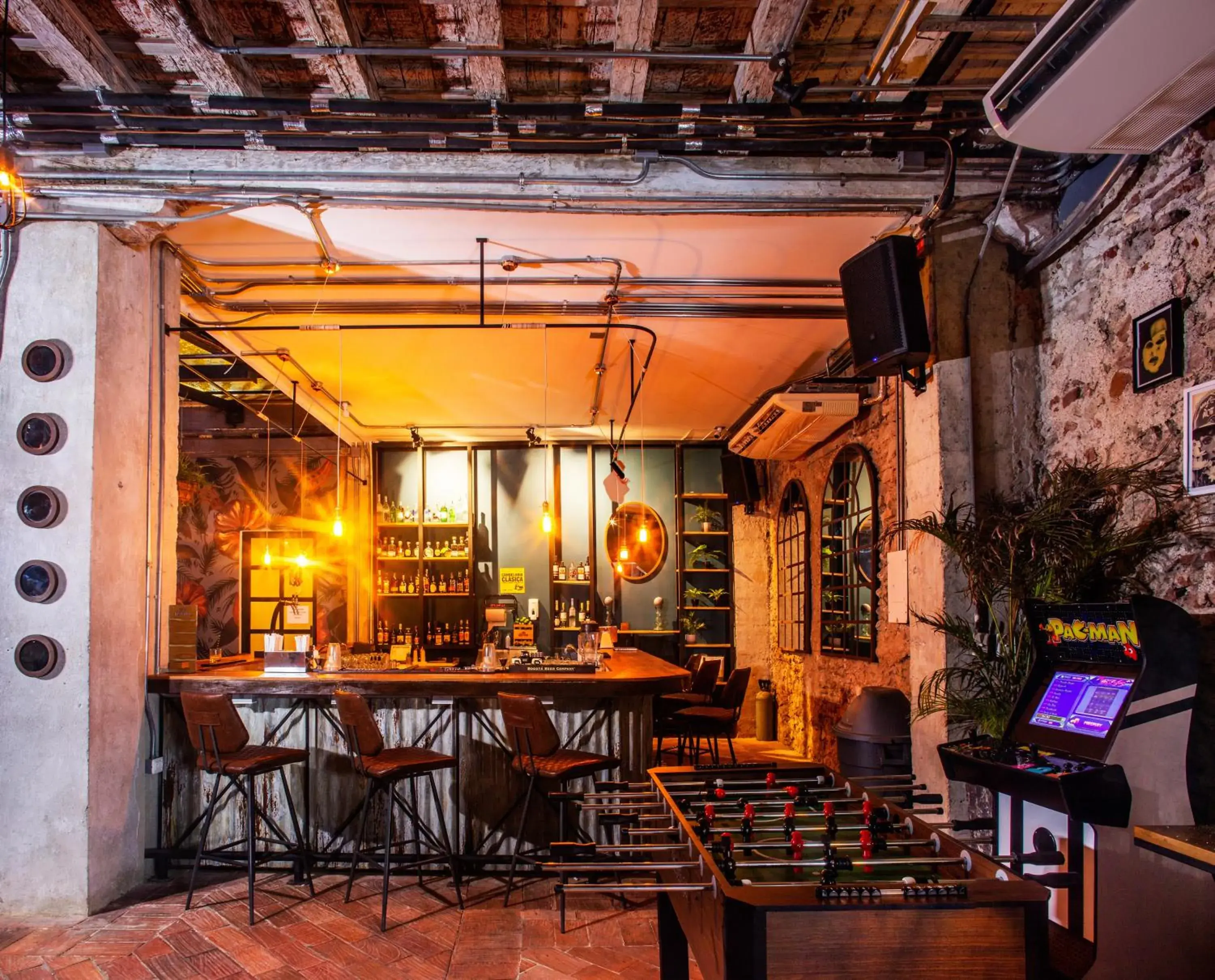 Lounge or bar, Restaurant/Places to Eat in Selina Cartagena