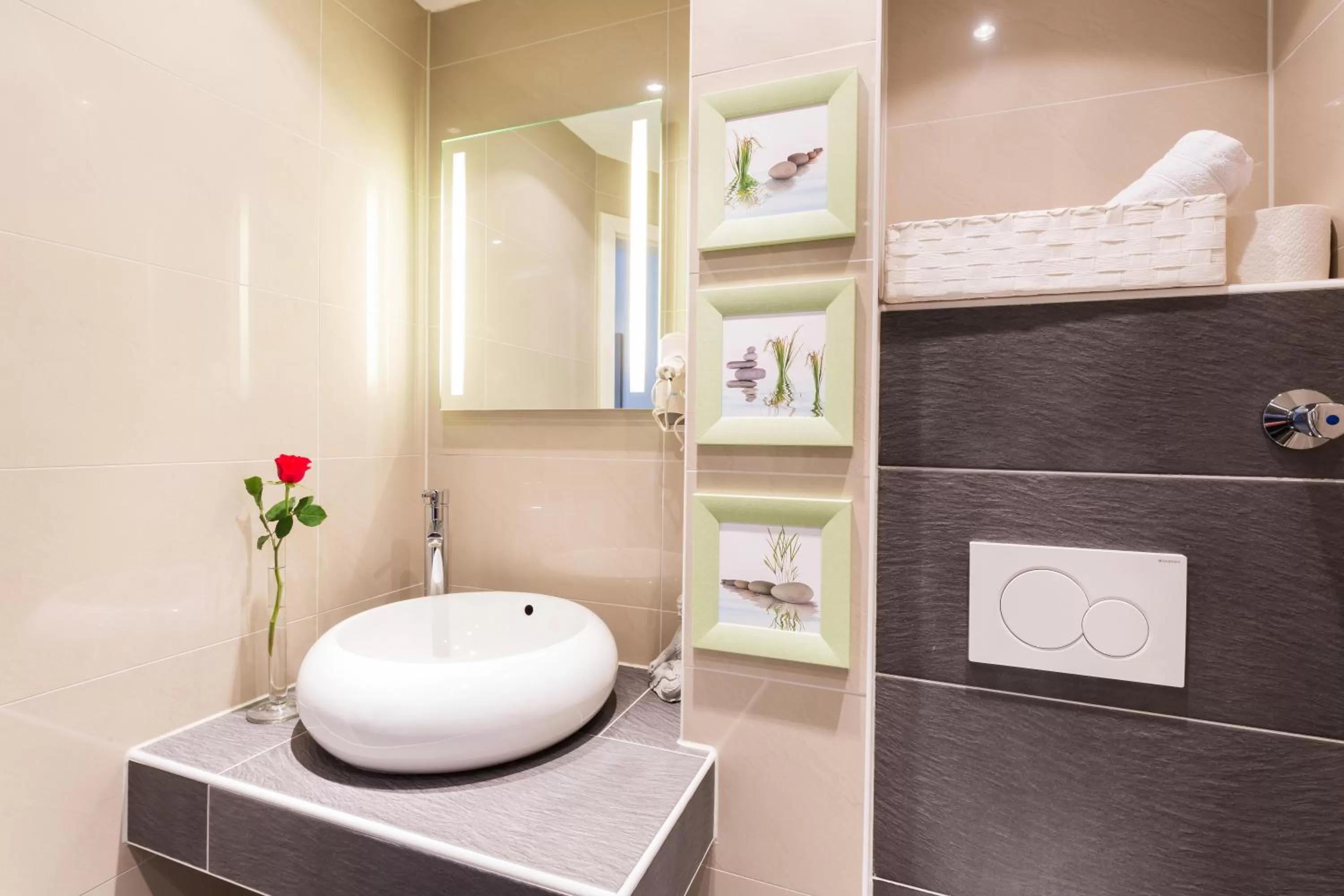 Bathroom in Bavaria Hotel Münchner Hof Superior