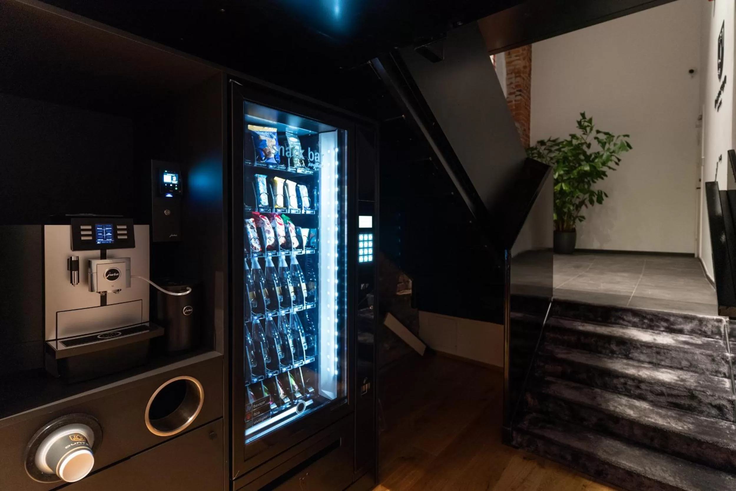 vending machine in Dunten Hotel