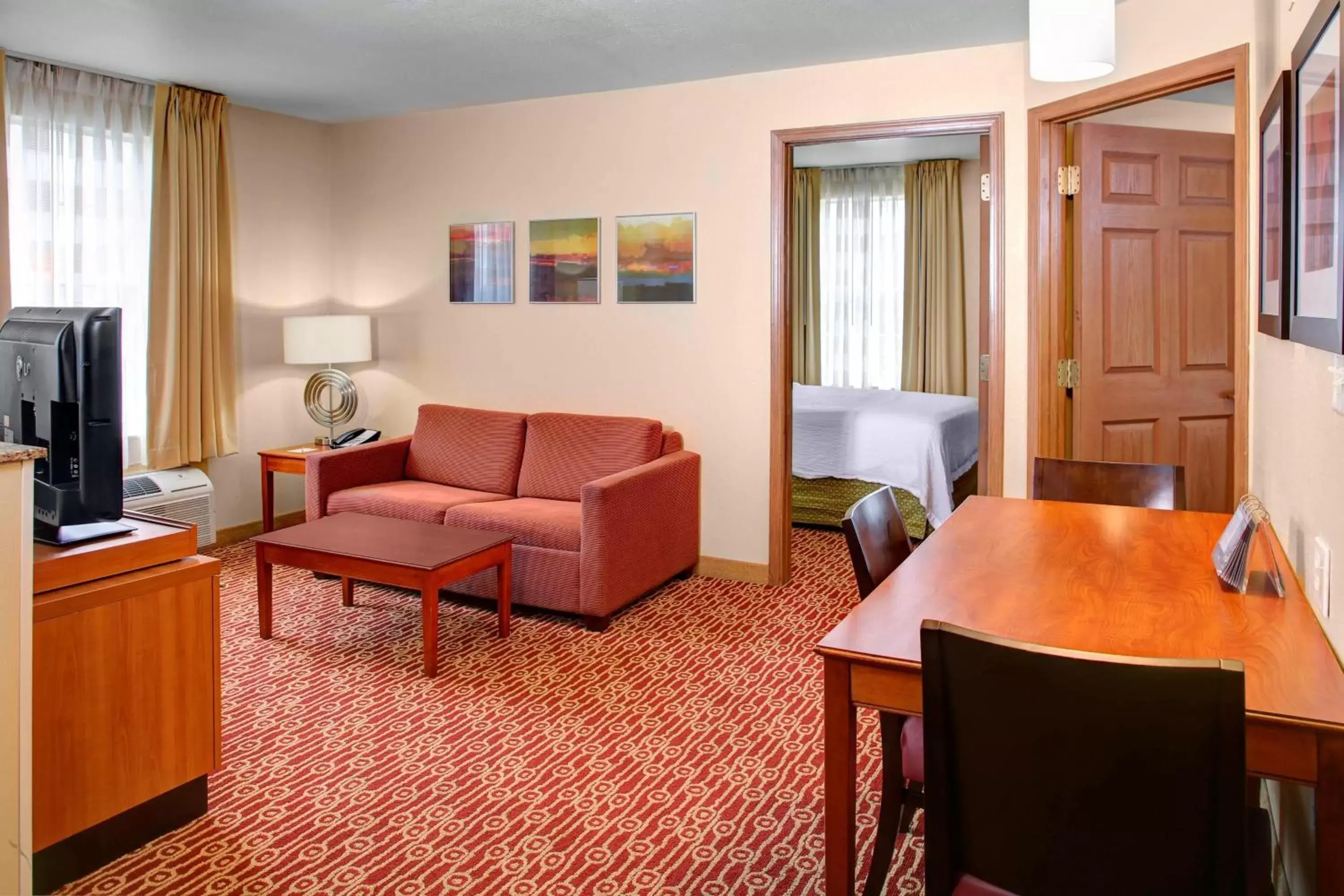 Living room, Seating Area in TownePlace Suites Columbus Airport Gahanna