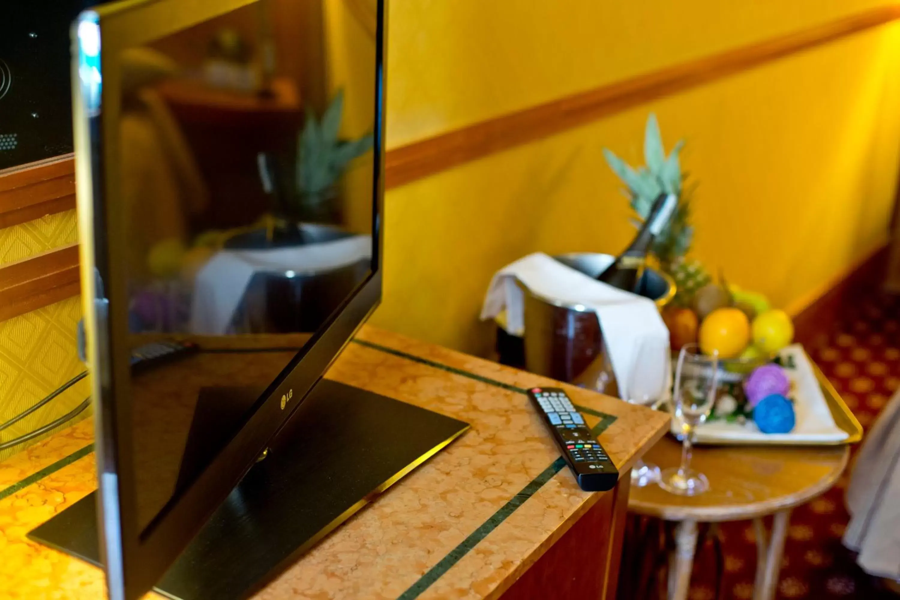 Deluxe Suite in Grand Hotel Duca D'Este Deluxe Suite in Grand Hotel Duca D'Este