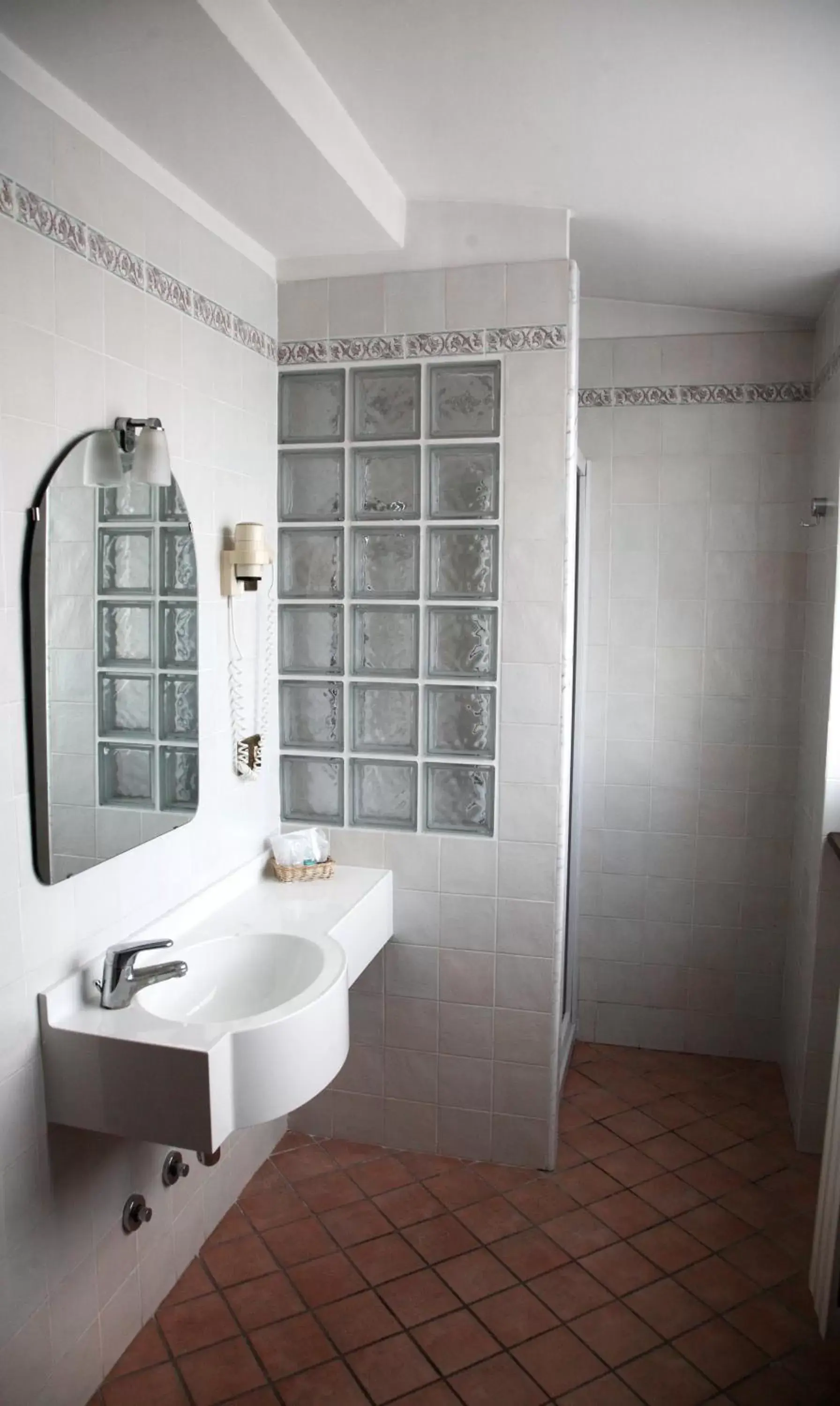 Bathroom in Hotel Del Sole