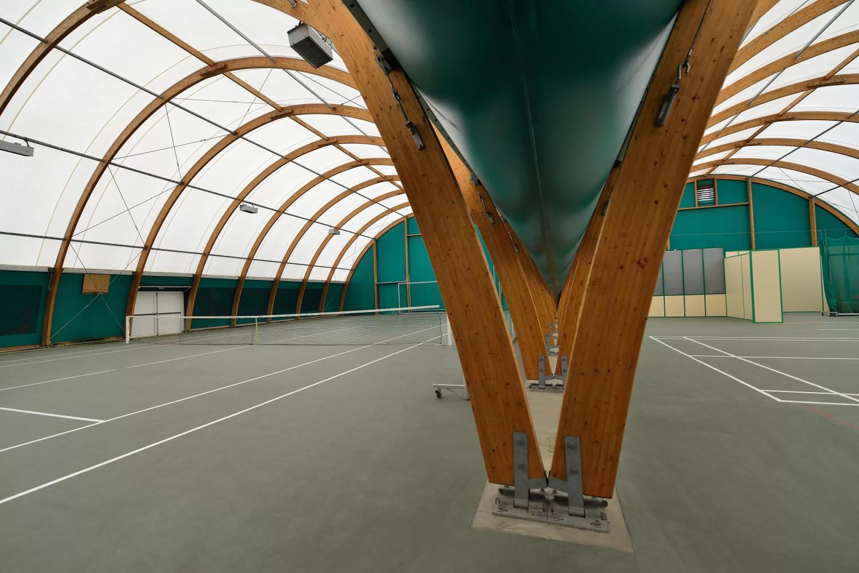 Tennis court in Disney Davy Crockett Ranch