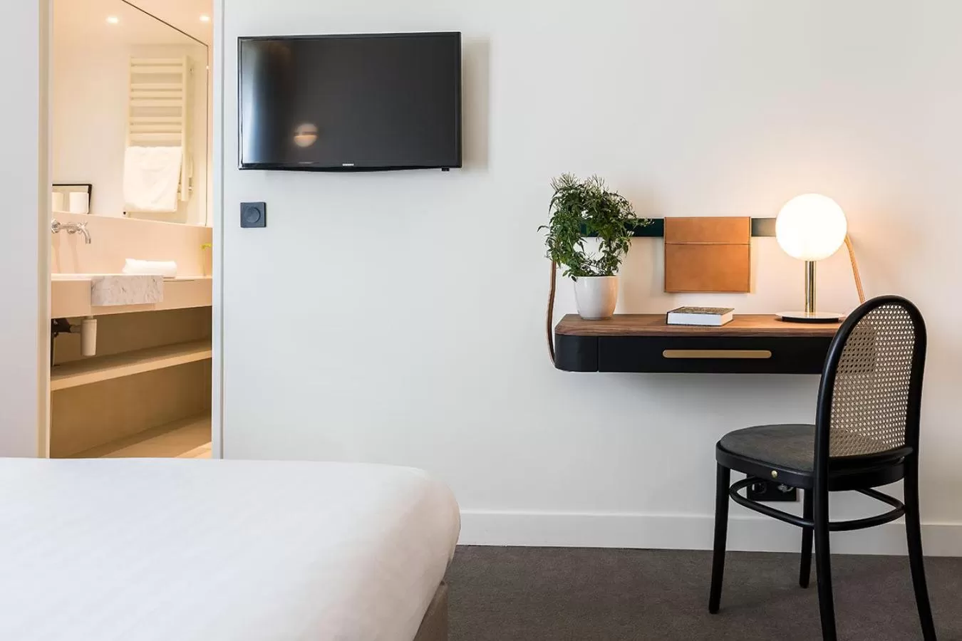 Photo of the whole room, Bed in Hotel Le Friedland