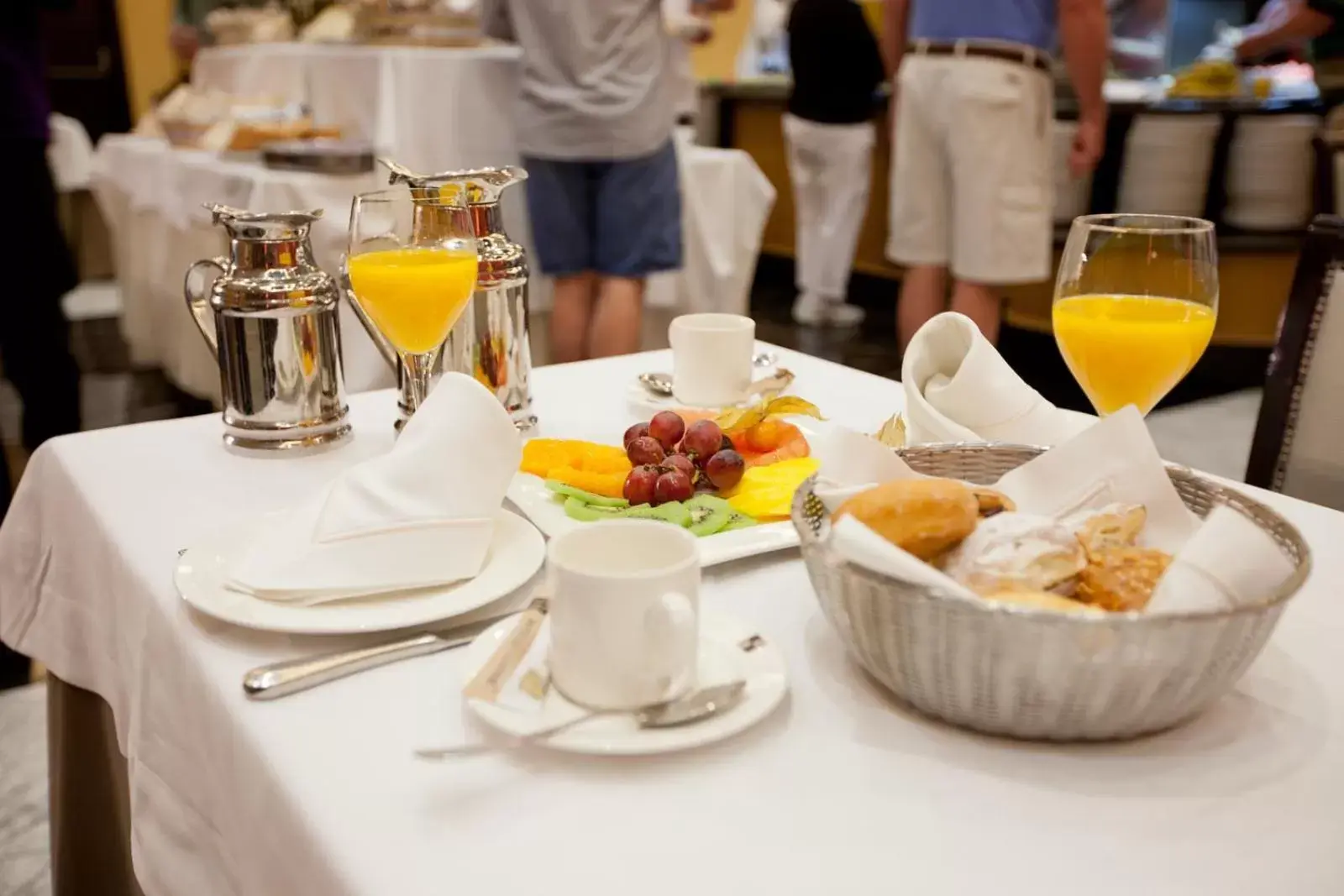Buffet breakfast in Hotel Cordoba Center