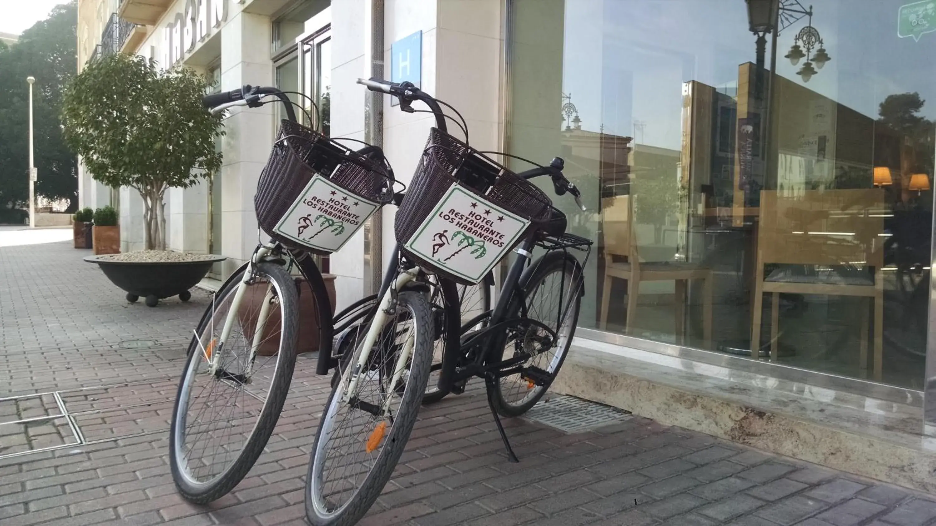 Cycling in Hotel Los Habaneros