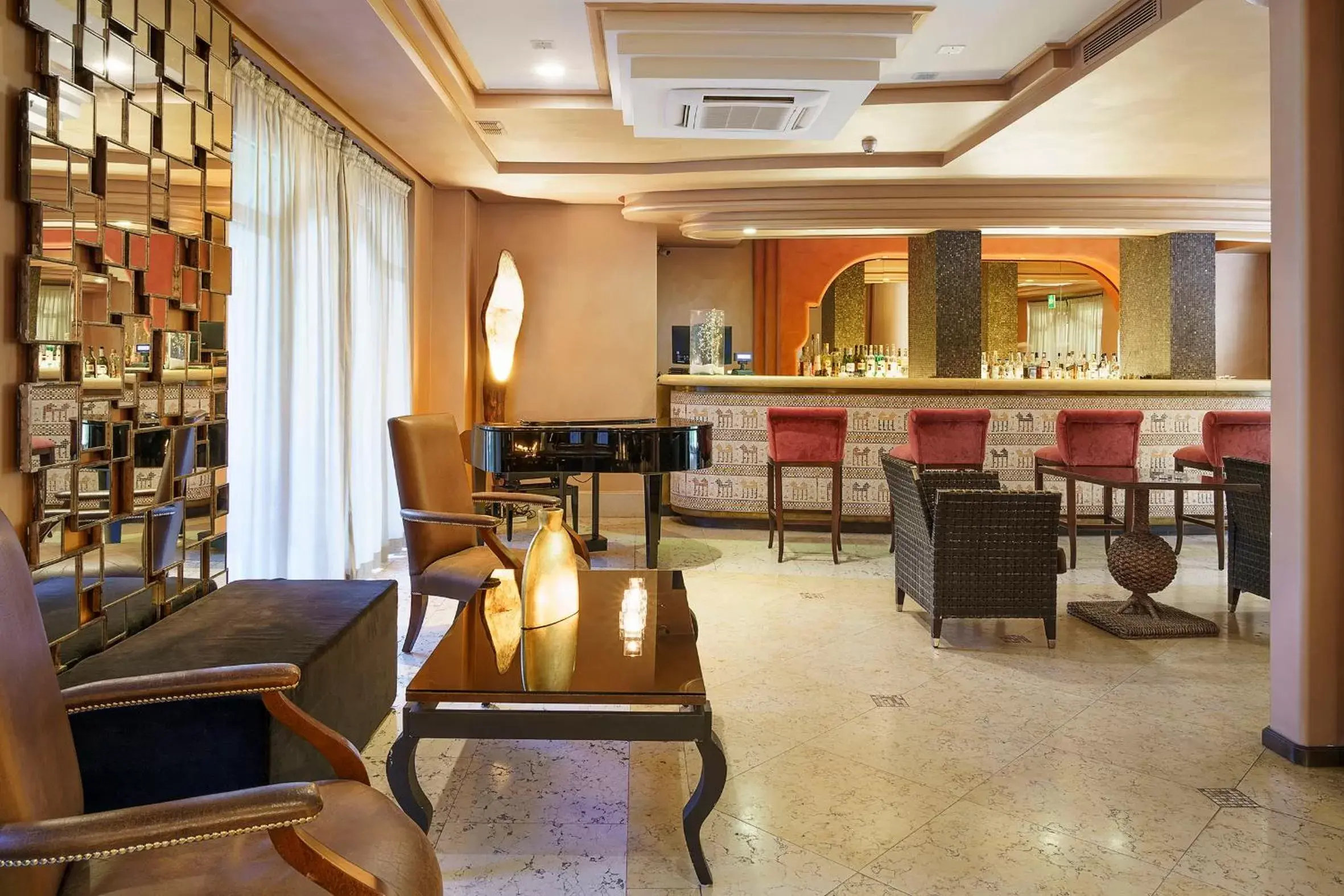 Restaurant/places to eat in Romano Palace Luxury Hotel