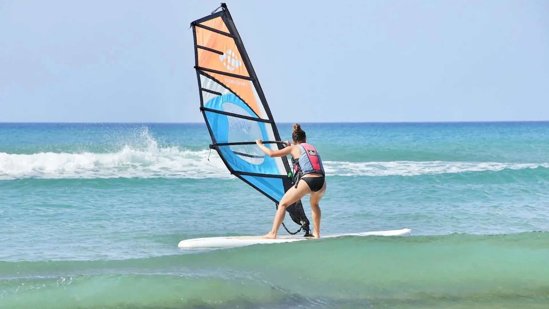 Windsurfing in Triscinamare Hotel Residence