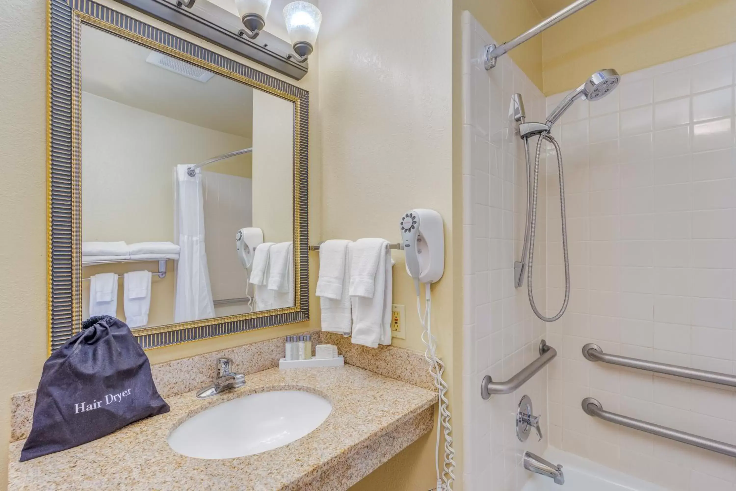 Bathroom in Sierra Suites Boutique Hotel