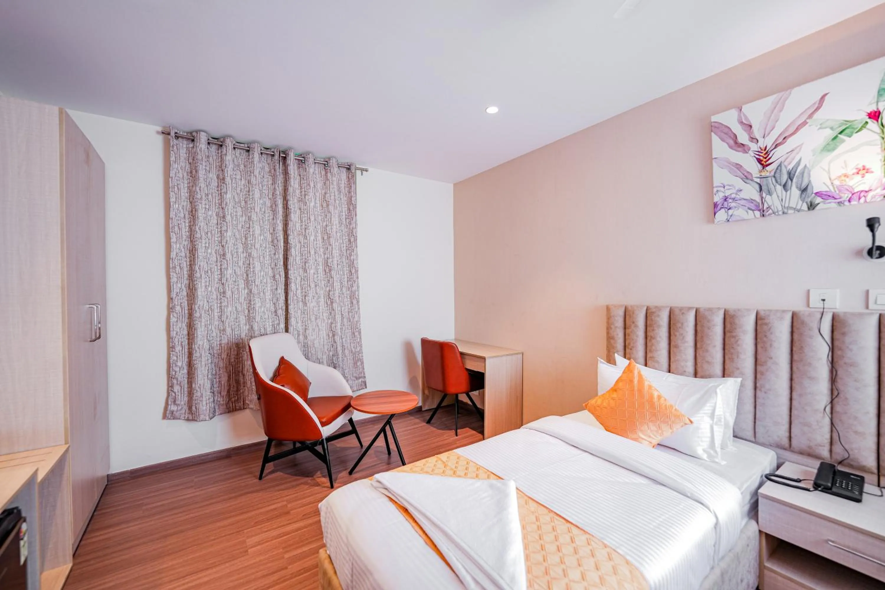 Bed in Casa Hotel & Suites, Gachibowli, Hyderabad