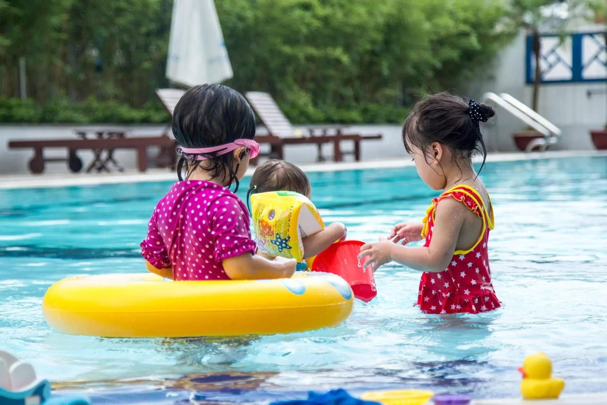 Swimming Pool in Rose Garden Residences