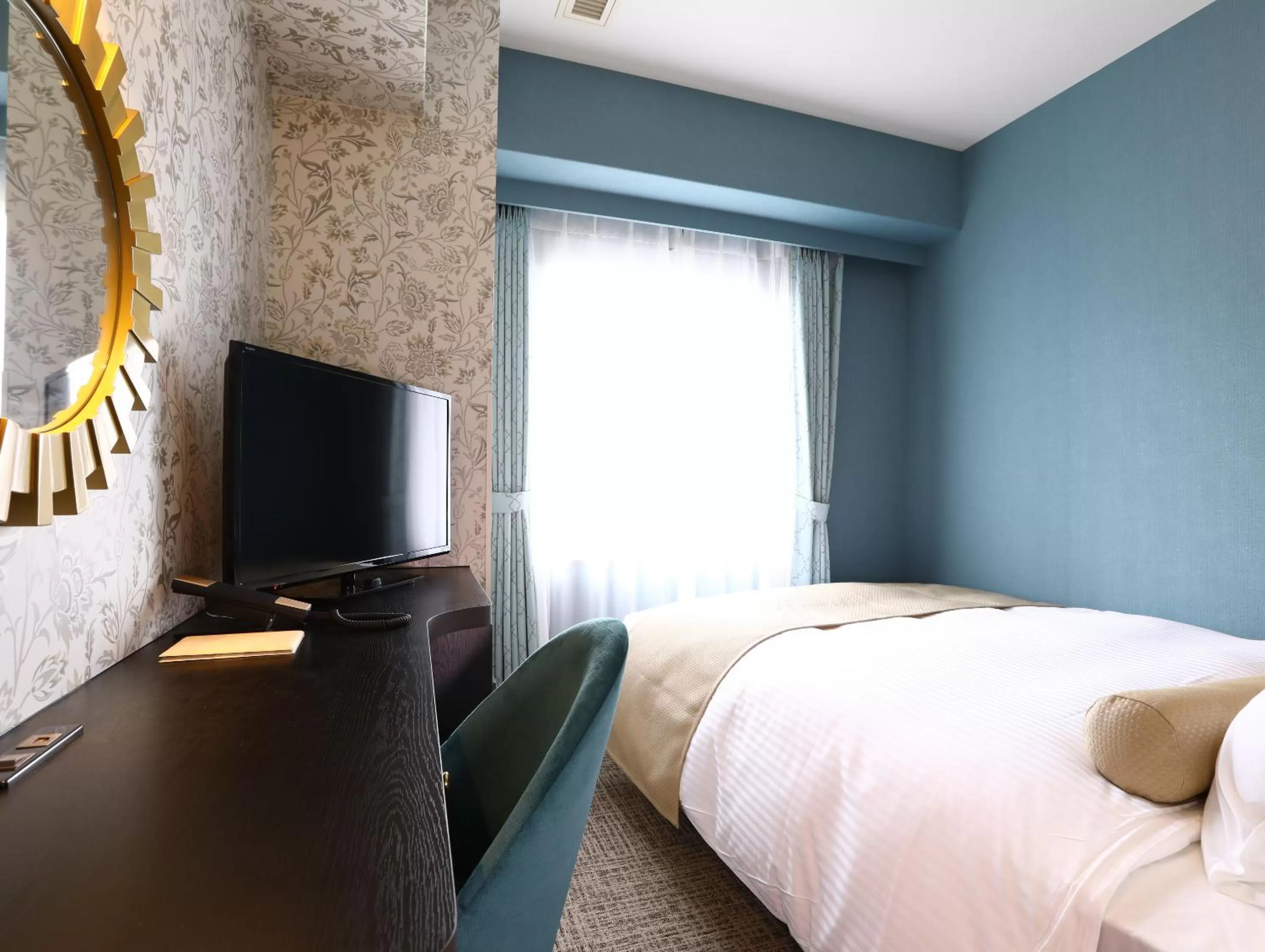 Bed in Hotel Wing International Select Osaka Umeda