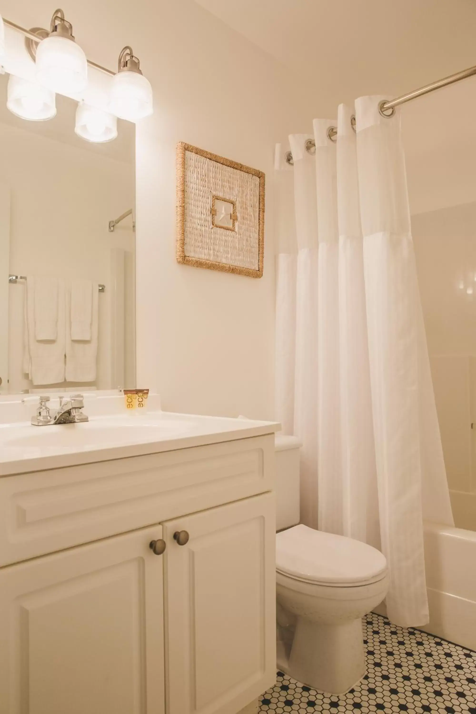 Shower, Bathroom in West Coast Trail Lodge