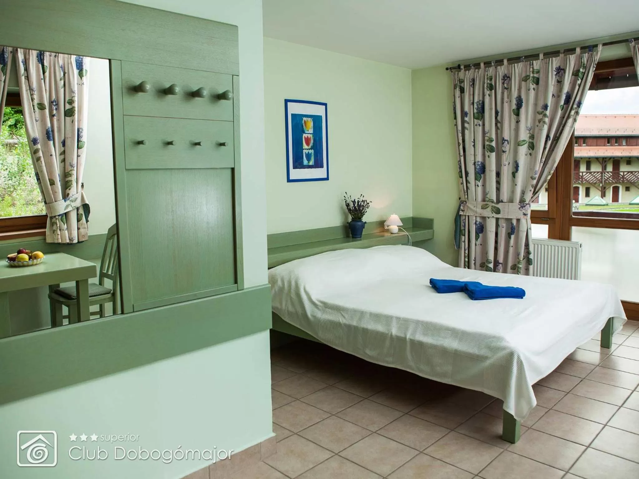 Day, Bed in Club Dobogómajor superior