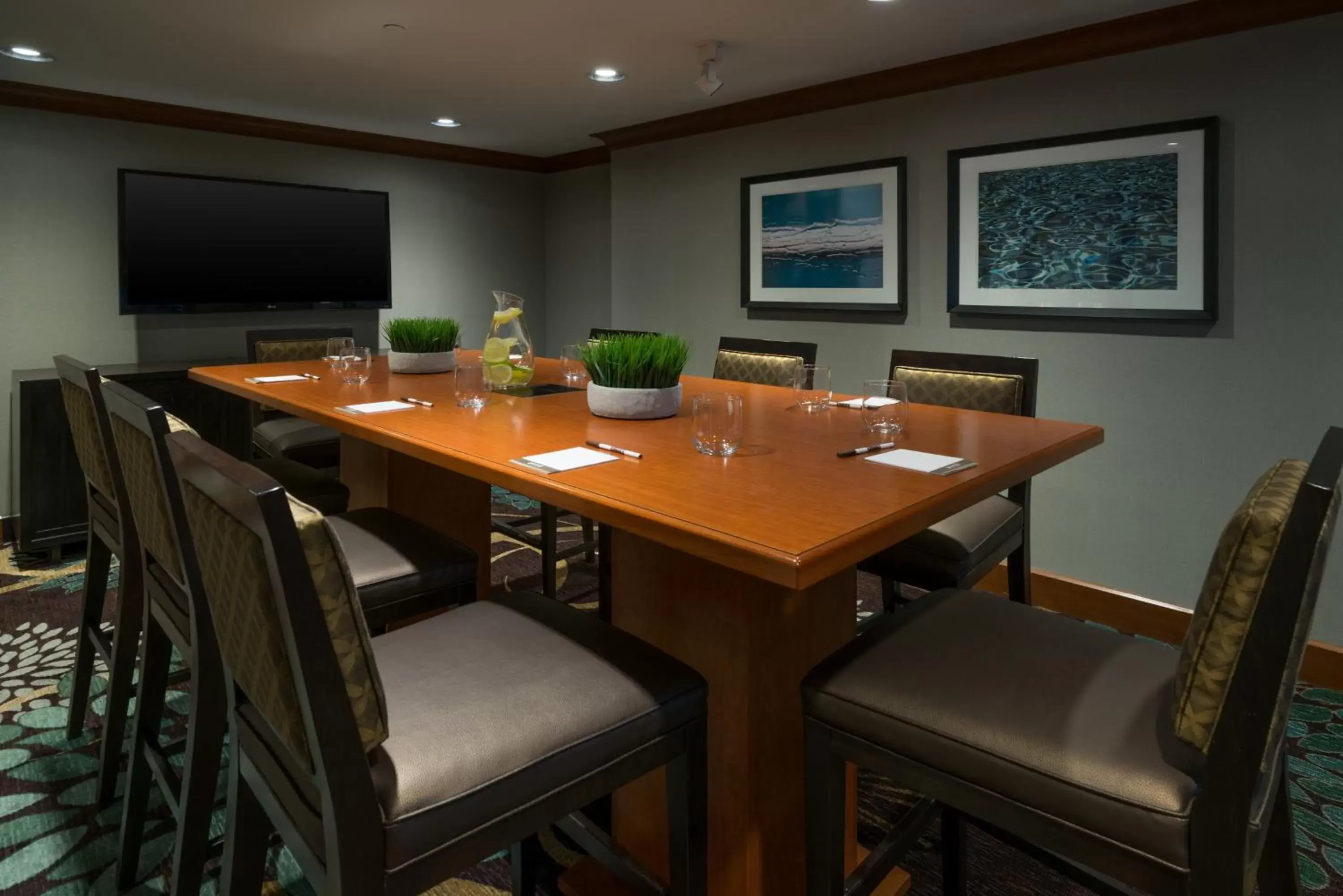 Meeting/conference room in Staybridge Suites Wilmington - Brandywine Valley, an IHG Hotel