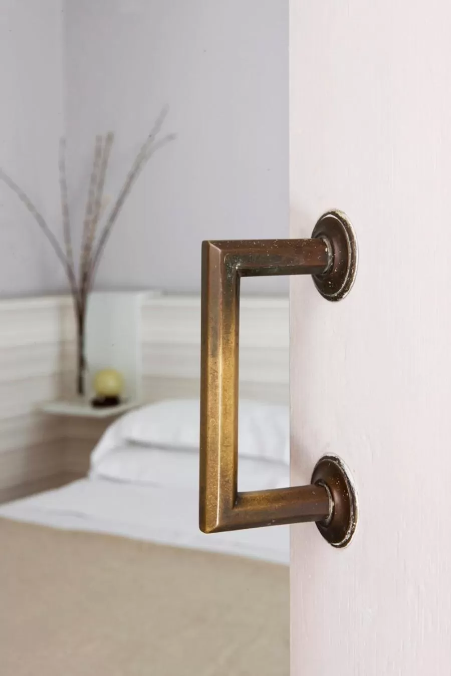 Decorative detail, Bed in Riva Lofts Florence