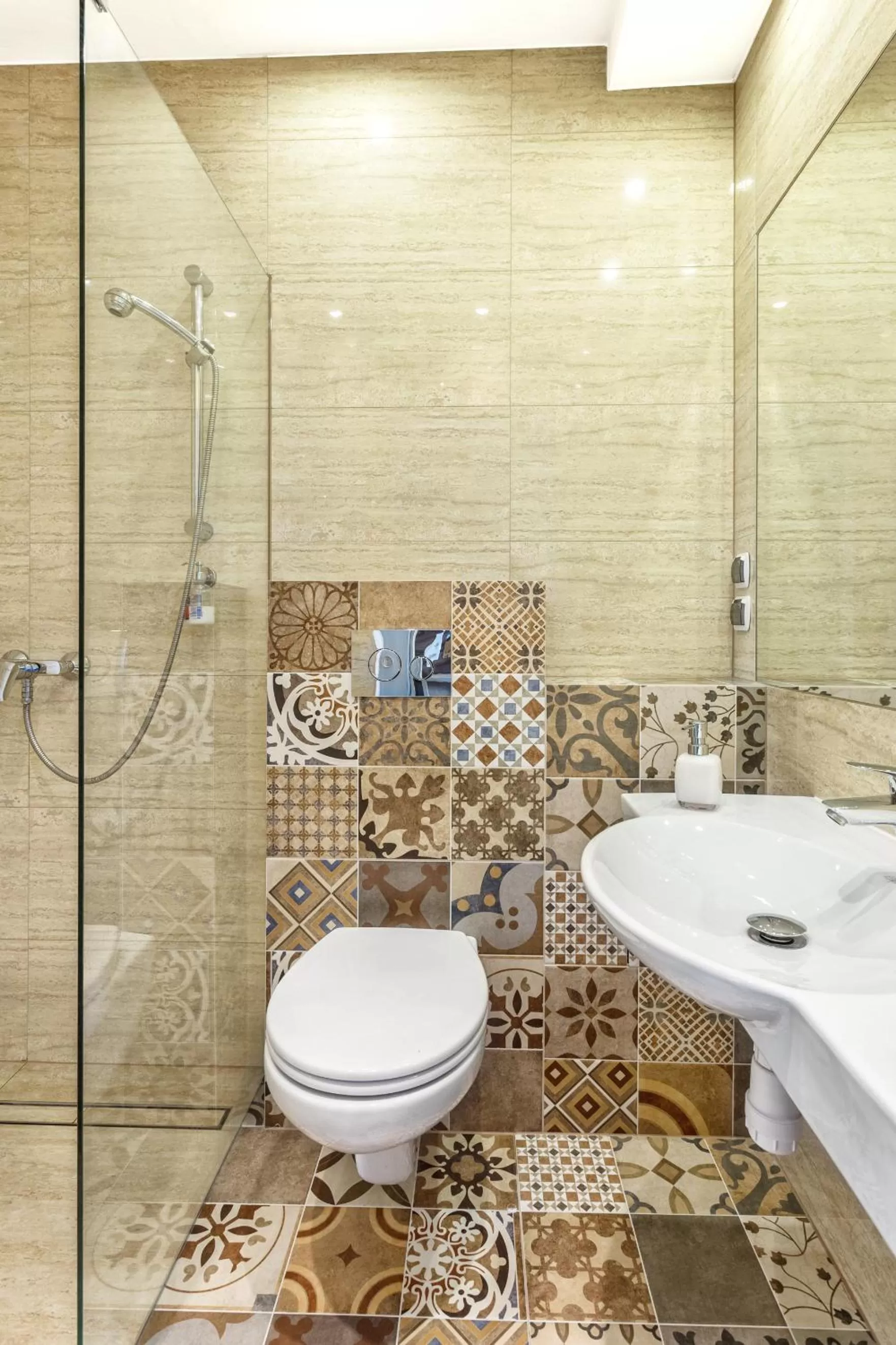 Photo of the whole room in Grand Boutique Hotel - dawny Hotel Kaliski Ratuszowy