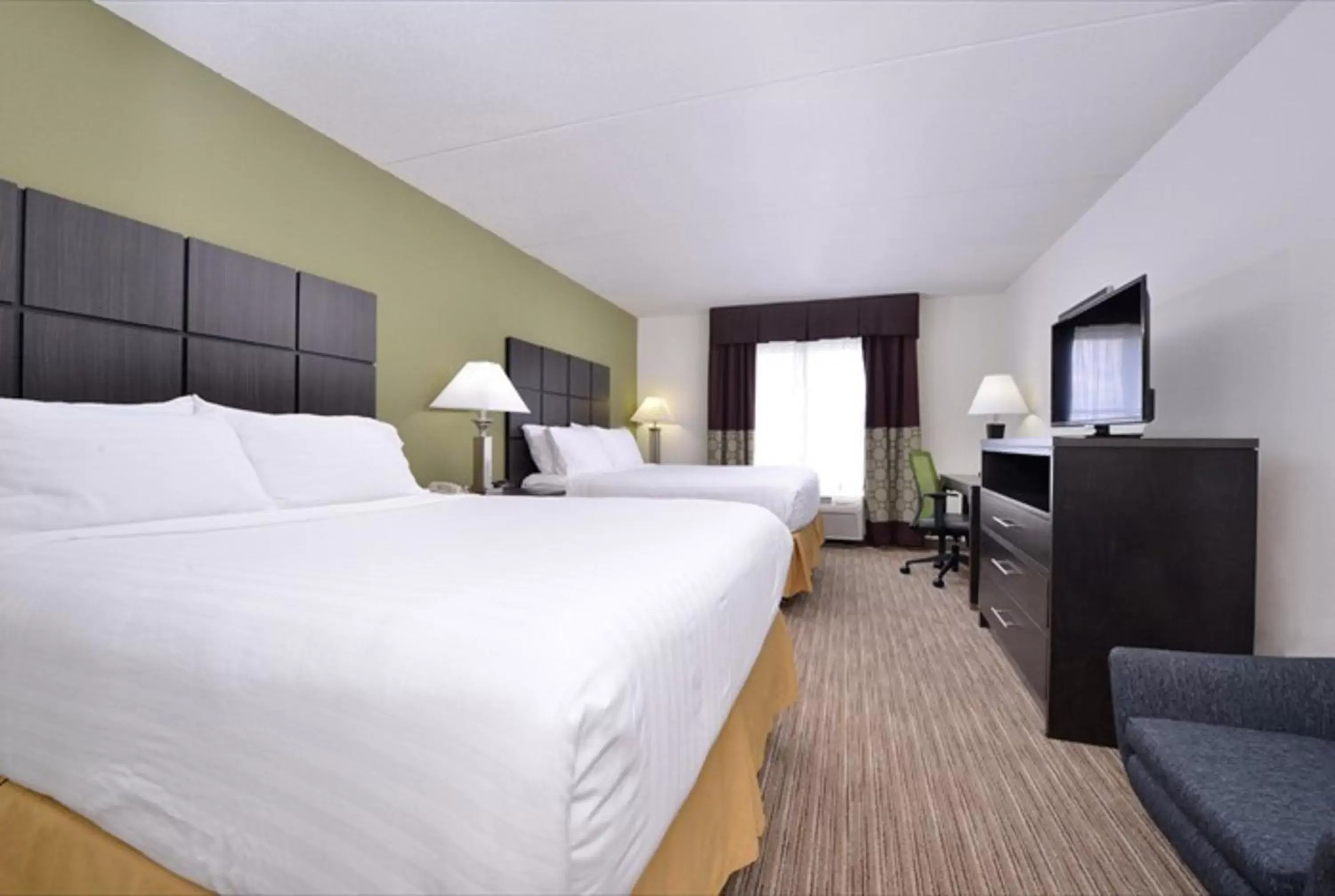 Photo of the whole room in Holiday Inn Express Hotel & Suites Mooresville - Lake Norman, an IHG Hotel