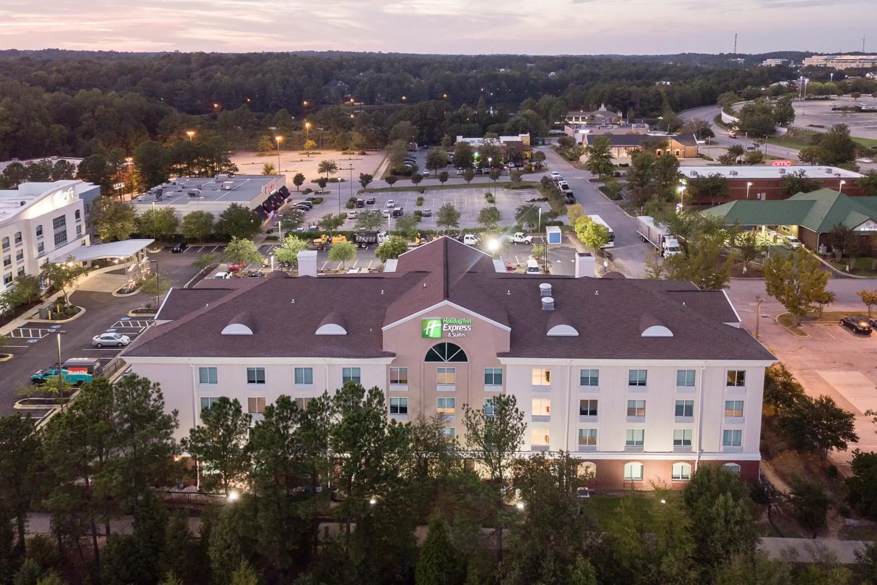 Property building, Bird's-eye View in Holiday Inn Express & Suites Columbia-I-26 @ Harbison Blvd, an IHG Hotel