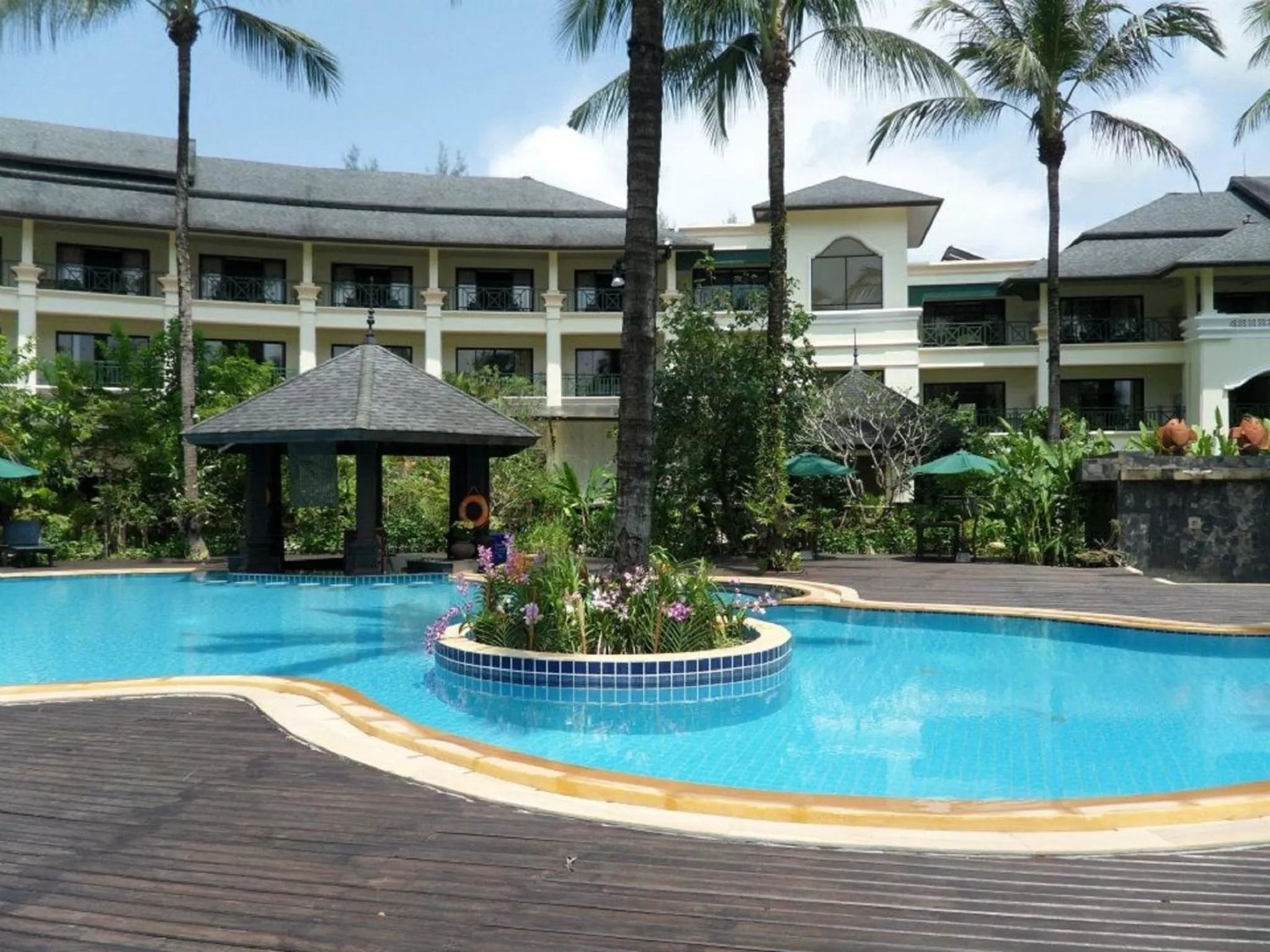 Swimming pool in Khaolak Orchid Beach Resort - SHA Extra Plus