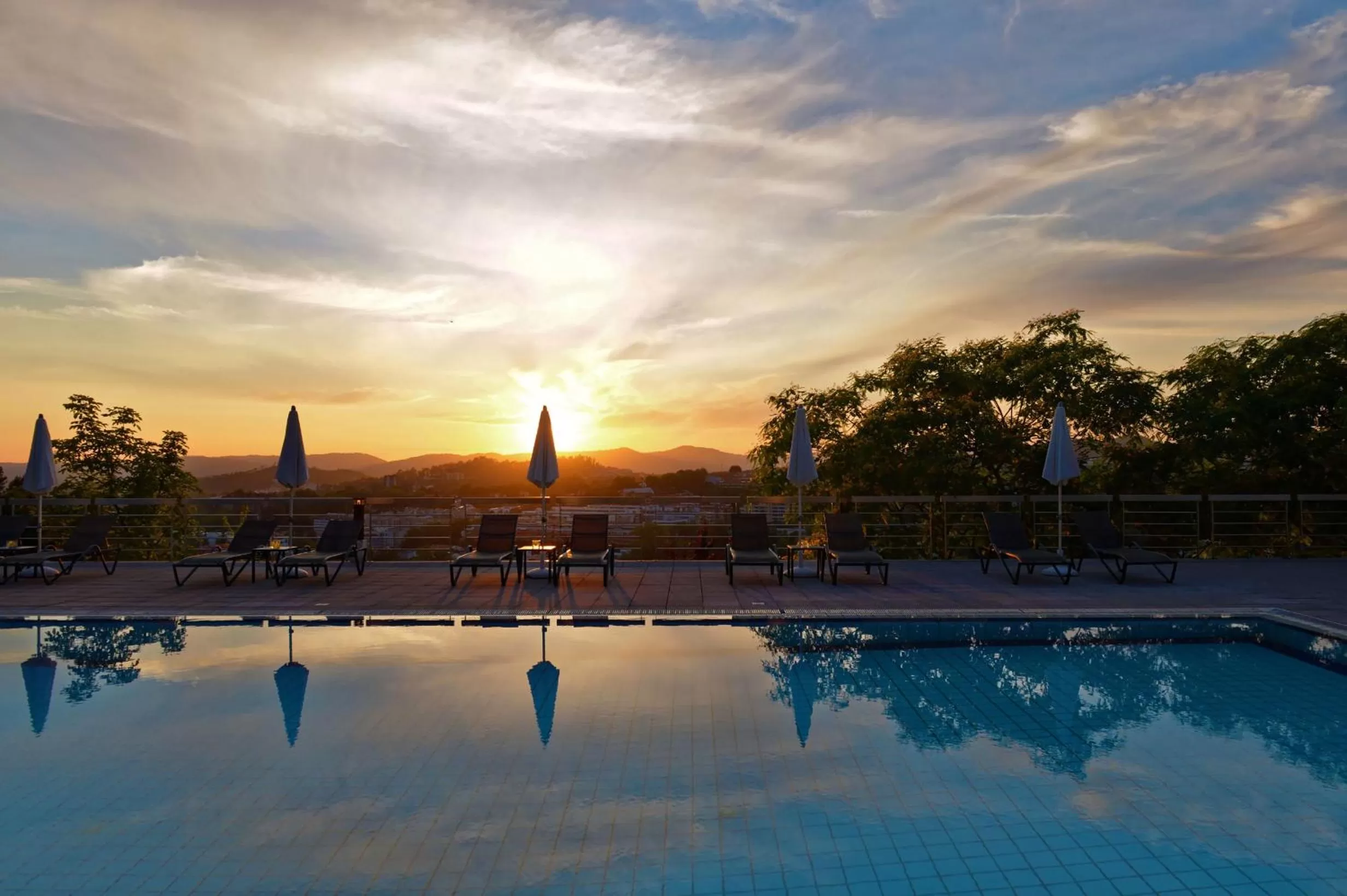 Swimming pool in Pousada Mosteiro de Guimaraes