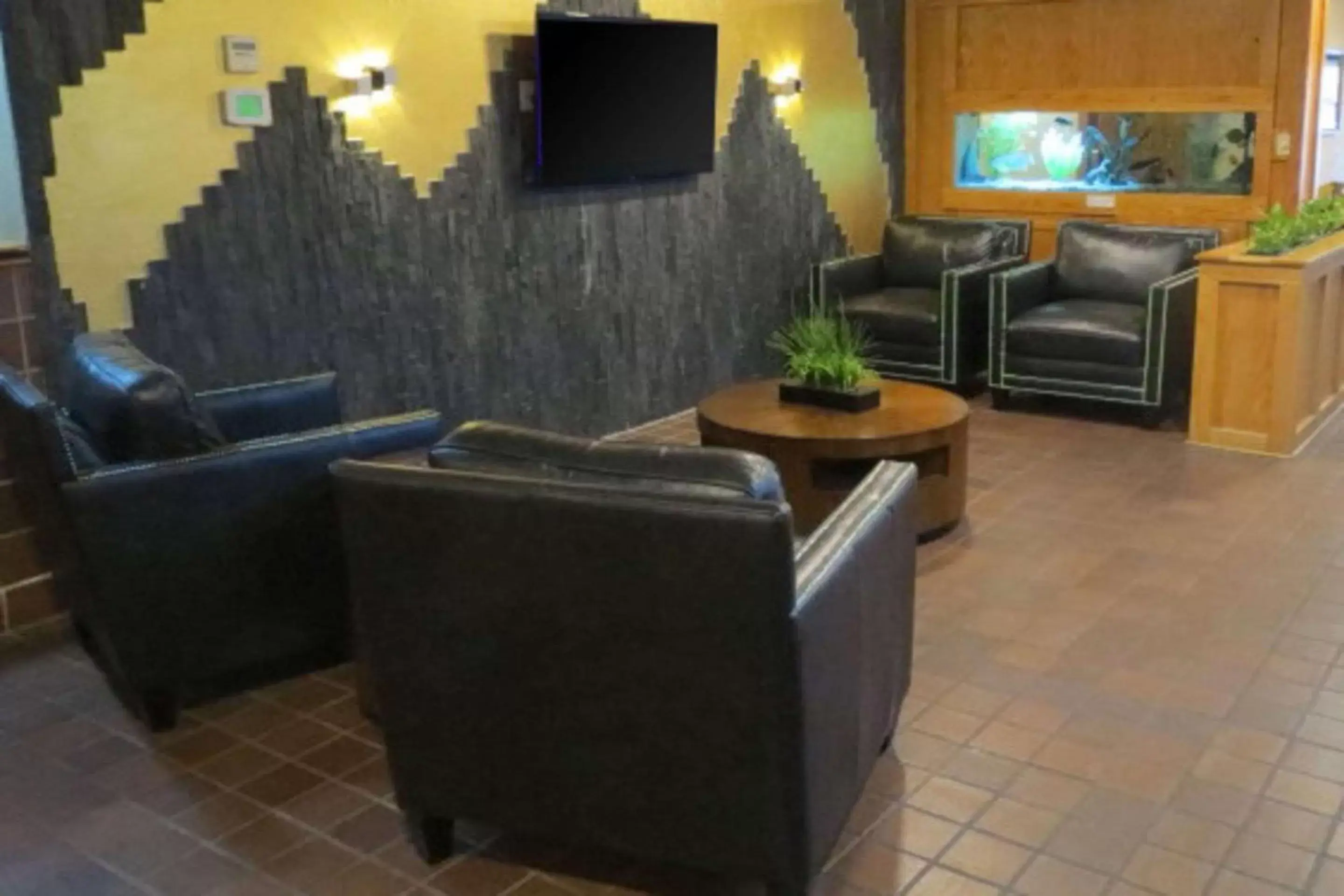 Lobby or reception, Seating Area in Quality Inn Conference Center Logansport