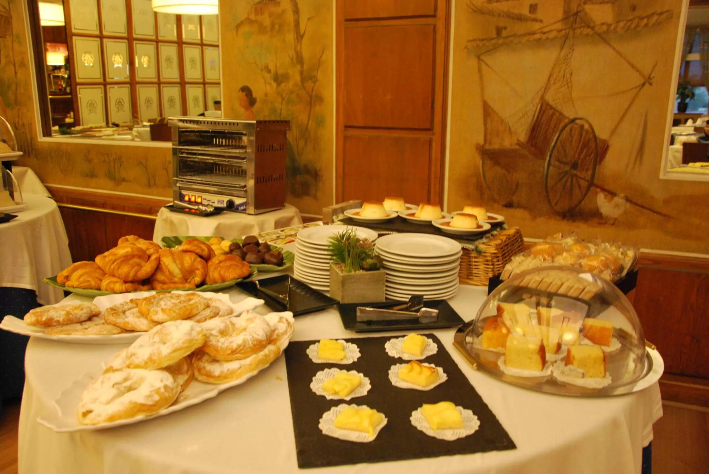 Meals in Hotel Real Segovia by Recordis Hotels