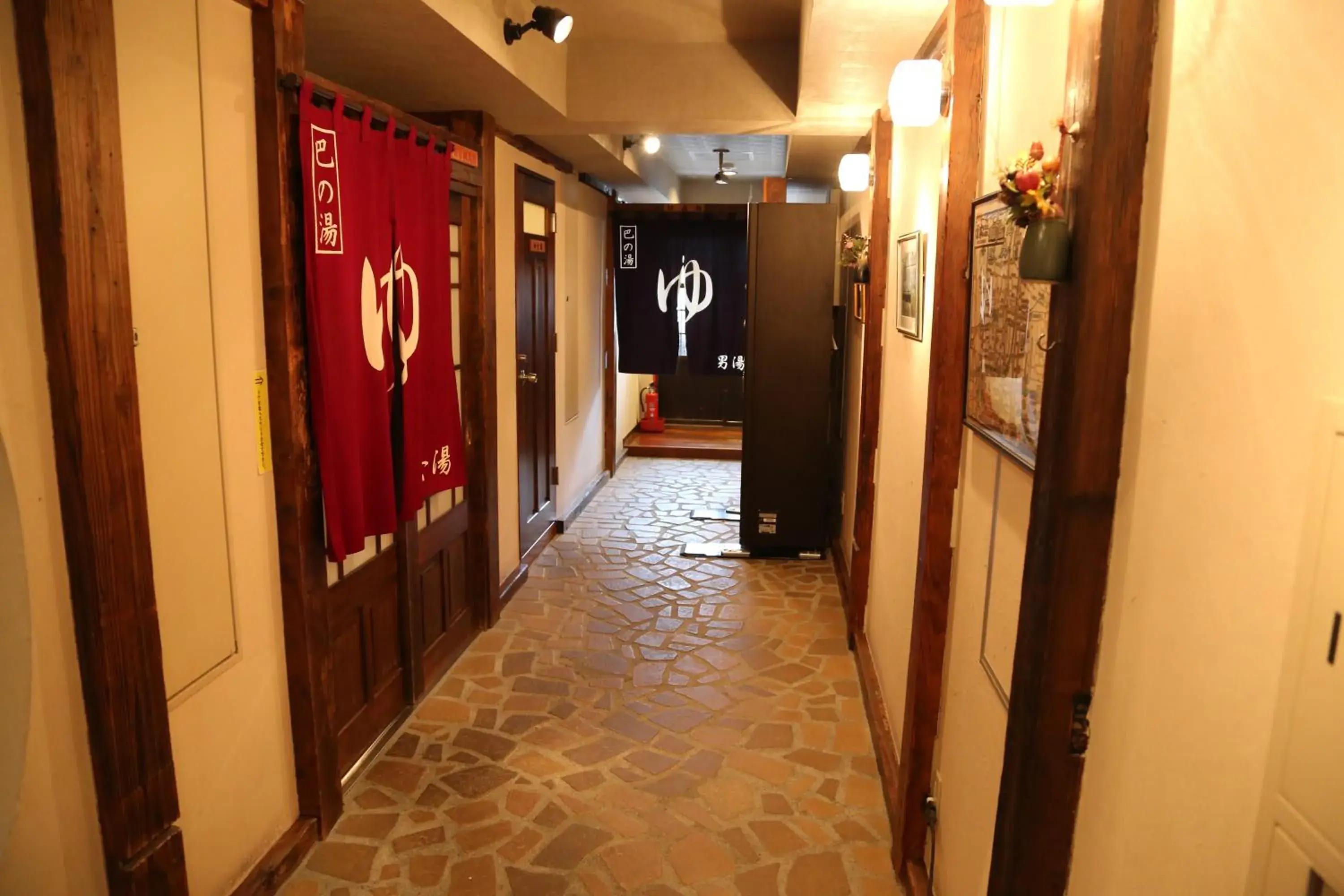 Public Bath in Hotel New Station