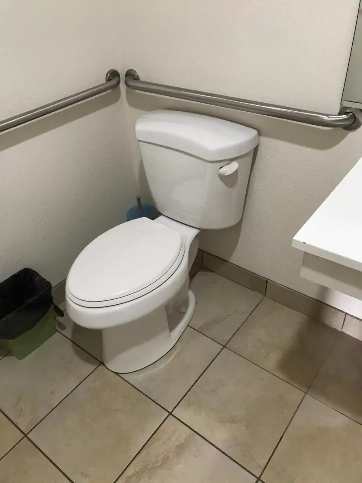 Single Room - Disability Access in Kona Inn Motel Anaheim