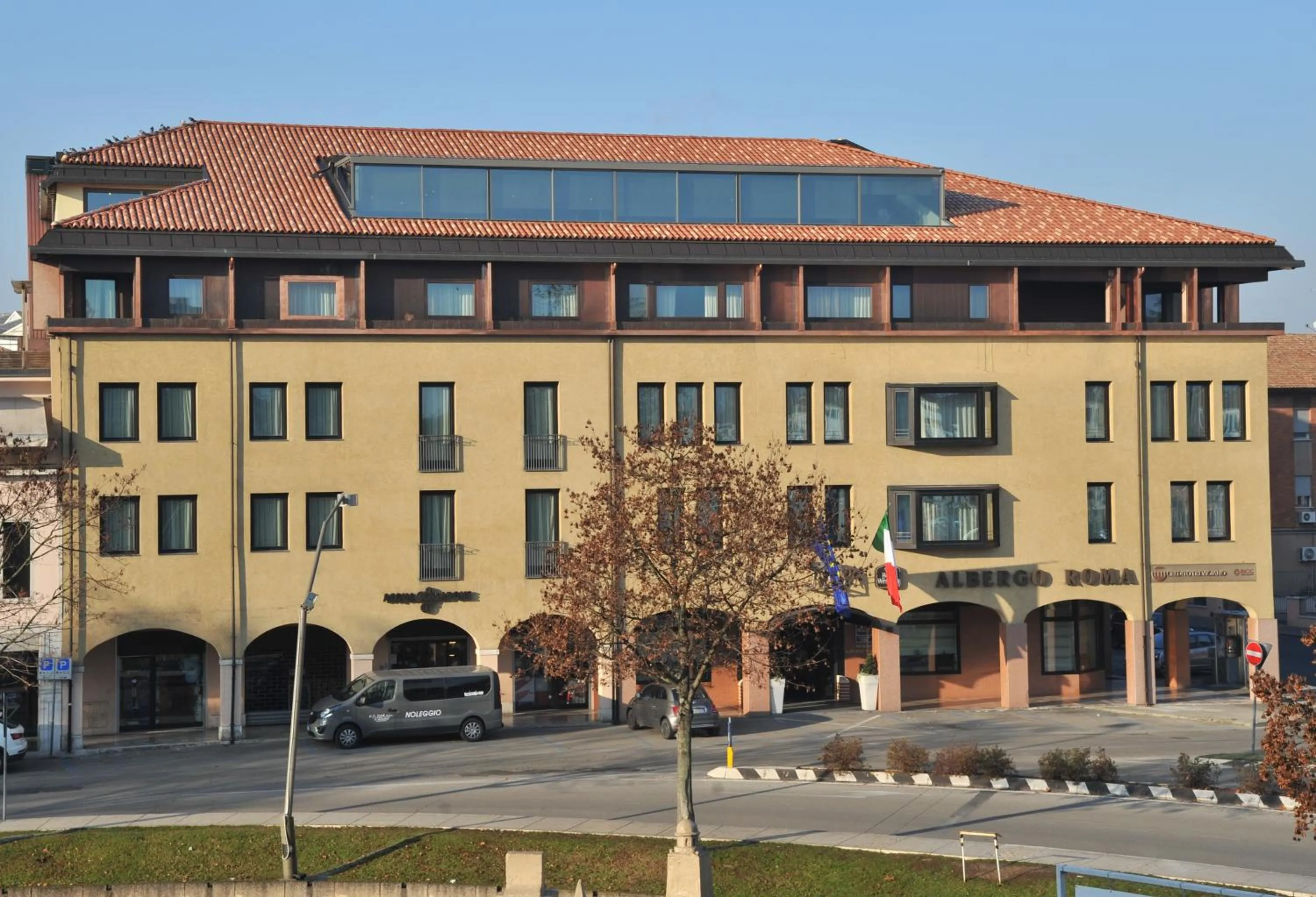 Property building in Albergo Roma, BW Signature Collection