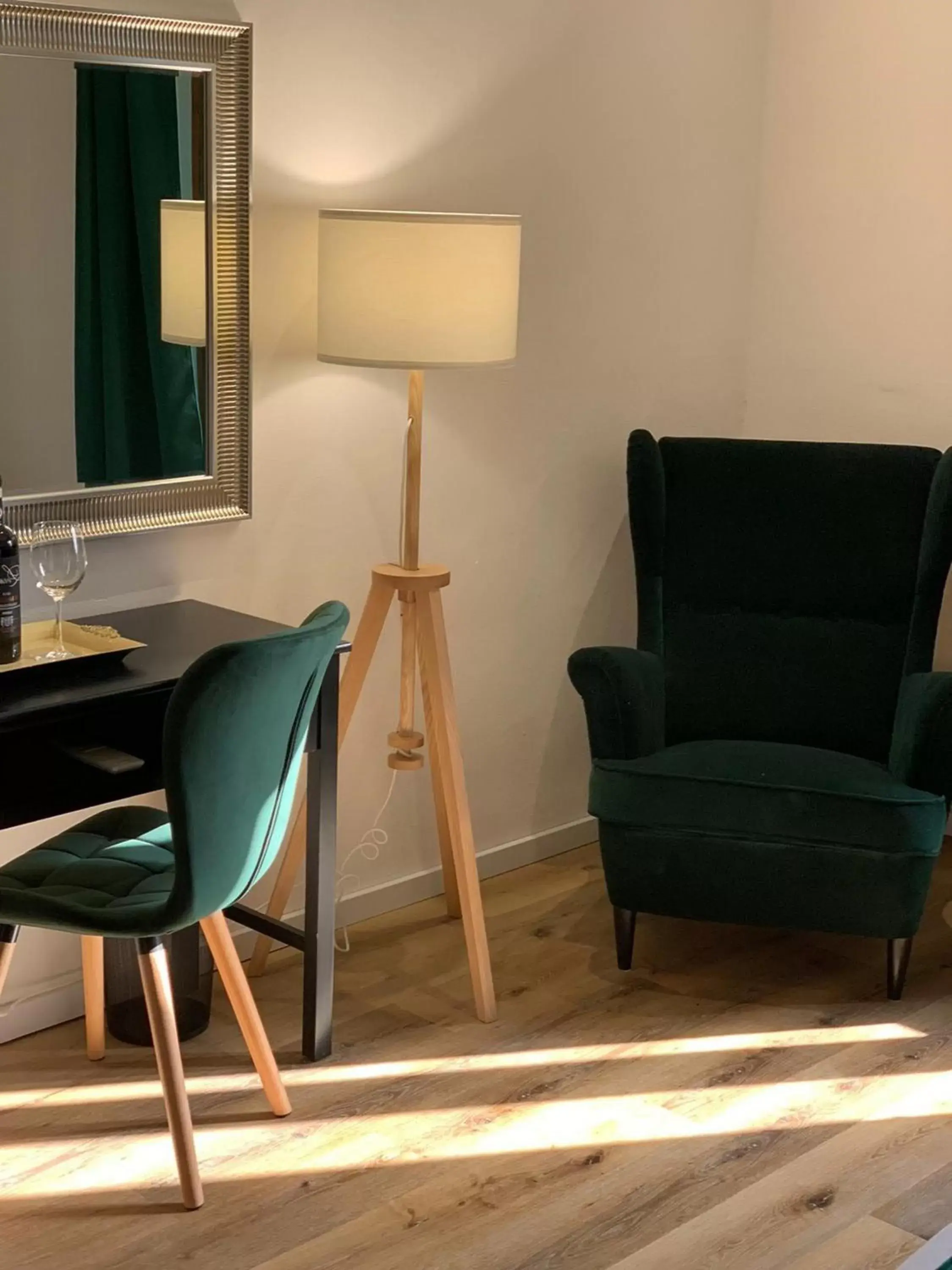 Bedroom, Seating Area in La Coroncina Lodging