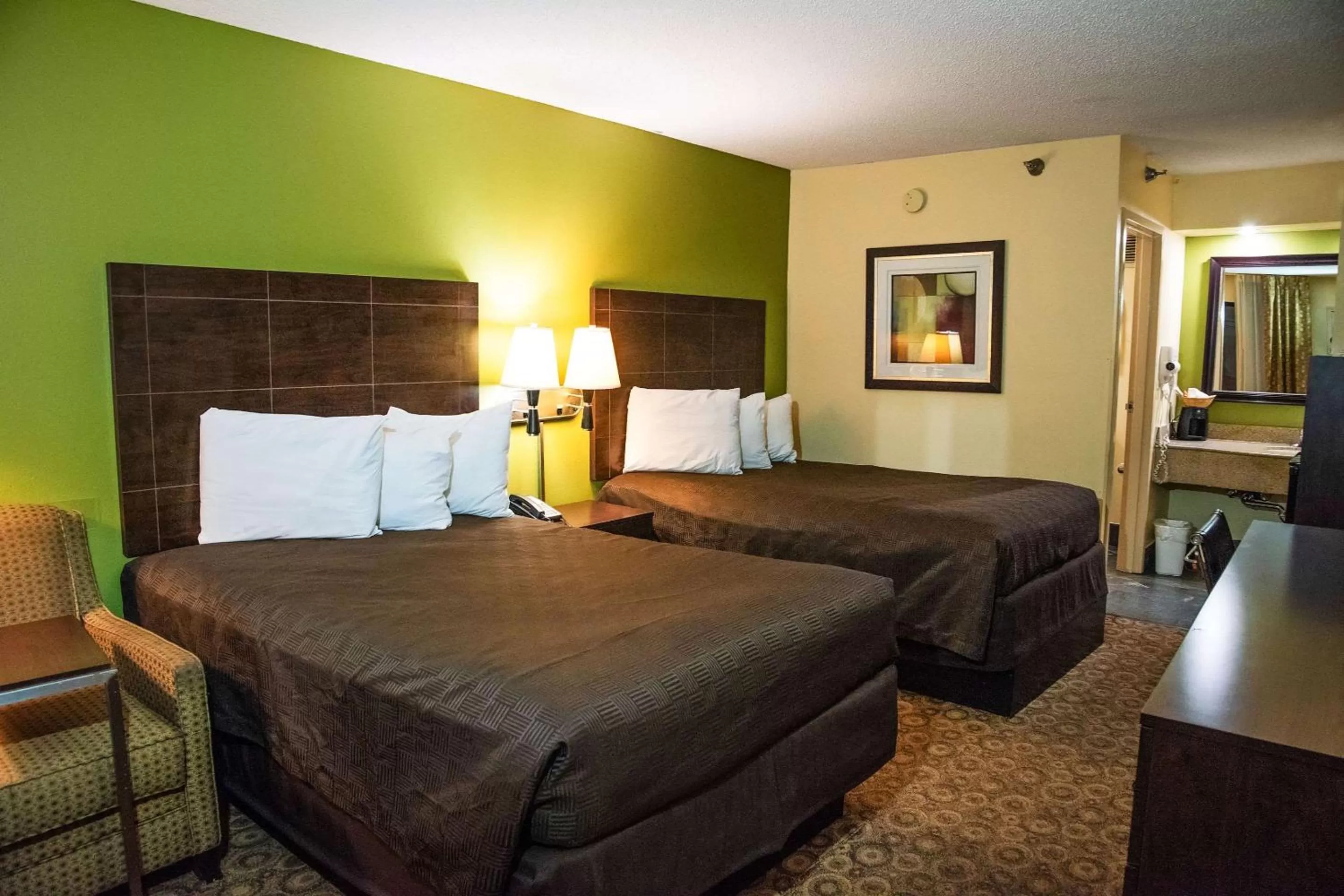 Photo of the whole room, Bed in Rodeway Inn & Suites Clarksville near Governors Square Mall