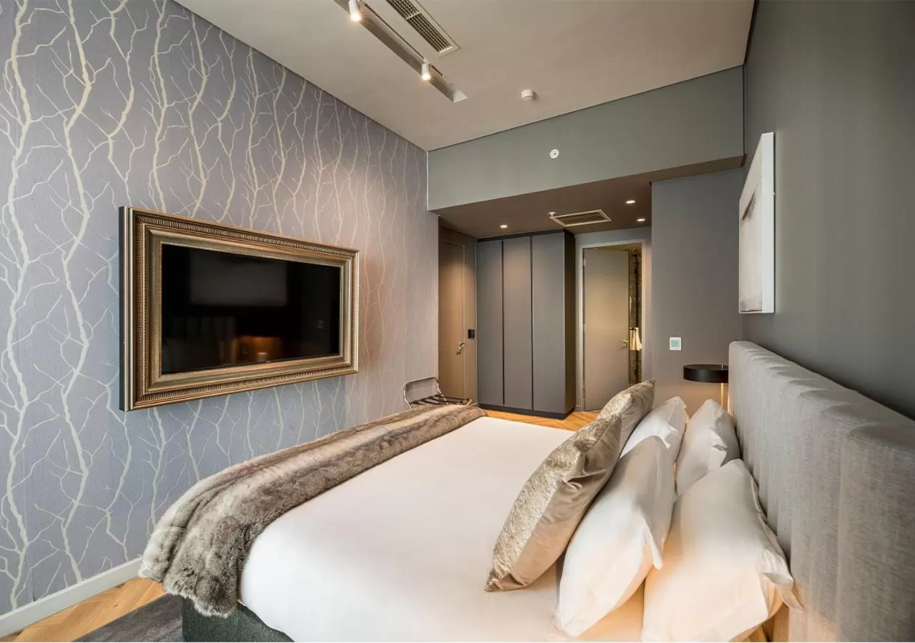 Bedroom, Bed in The Rockefeller Hotel by NEWMARK