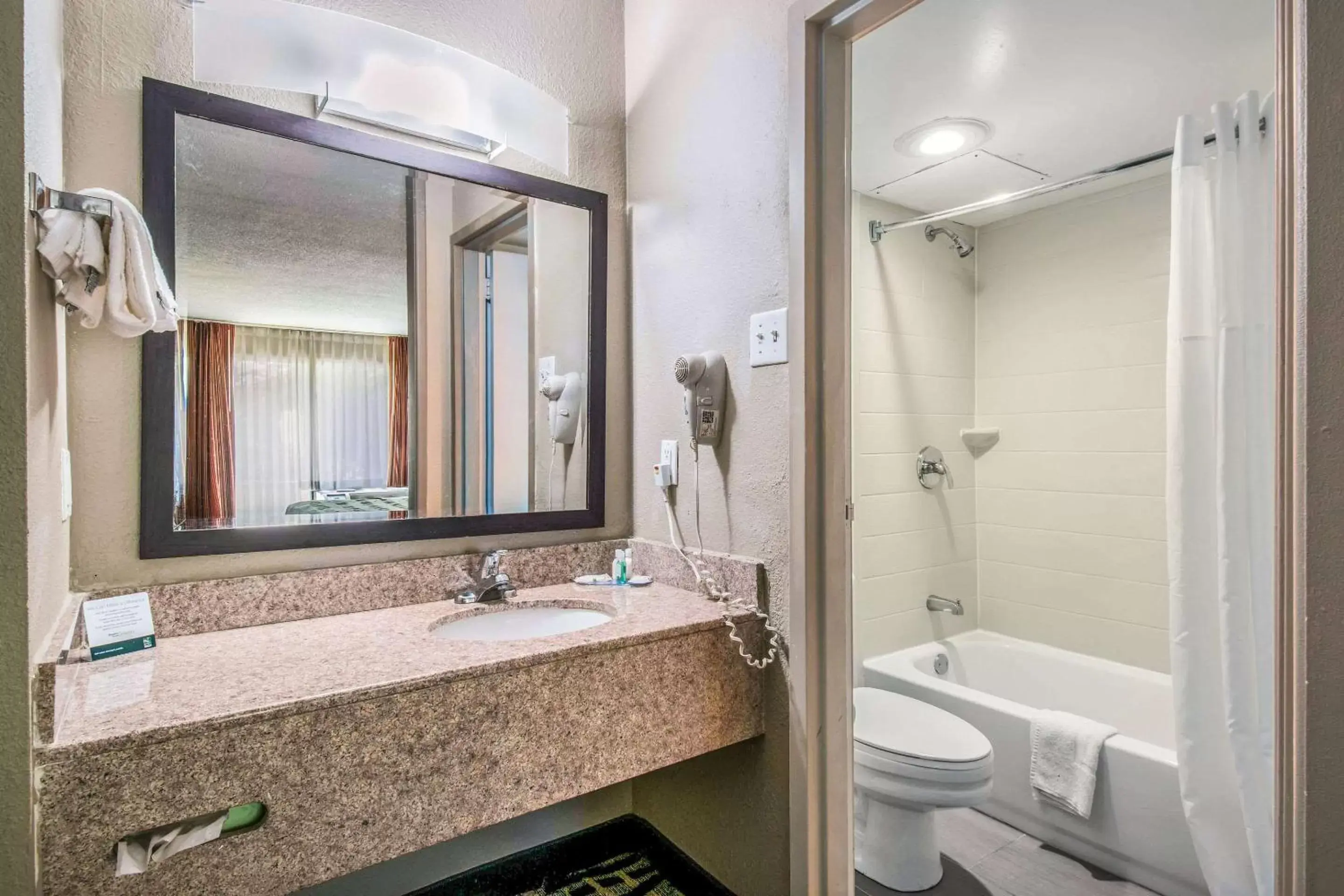 Photo of the whole room, Bathroom in Quality Inn & Suites York