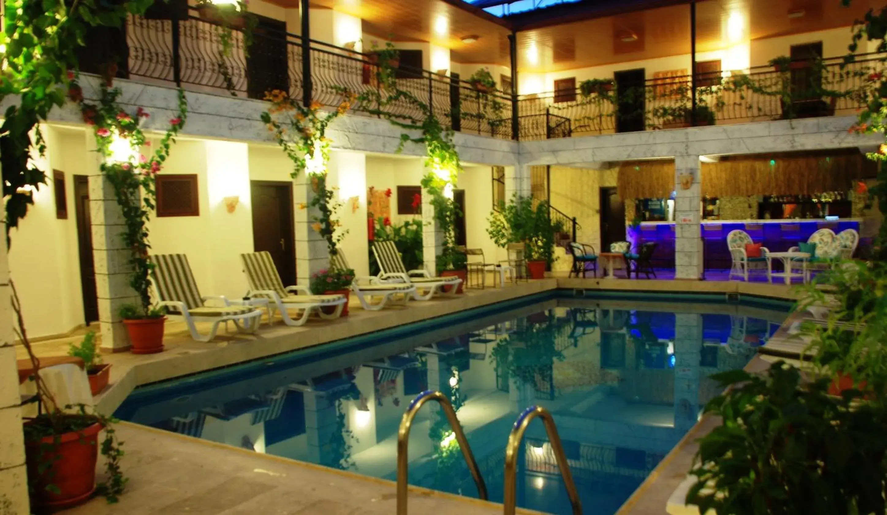 Garden, Swimming Pool in Han Dalyan Hotel
