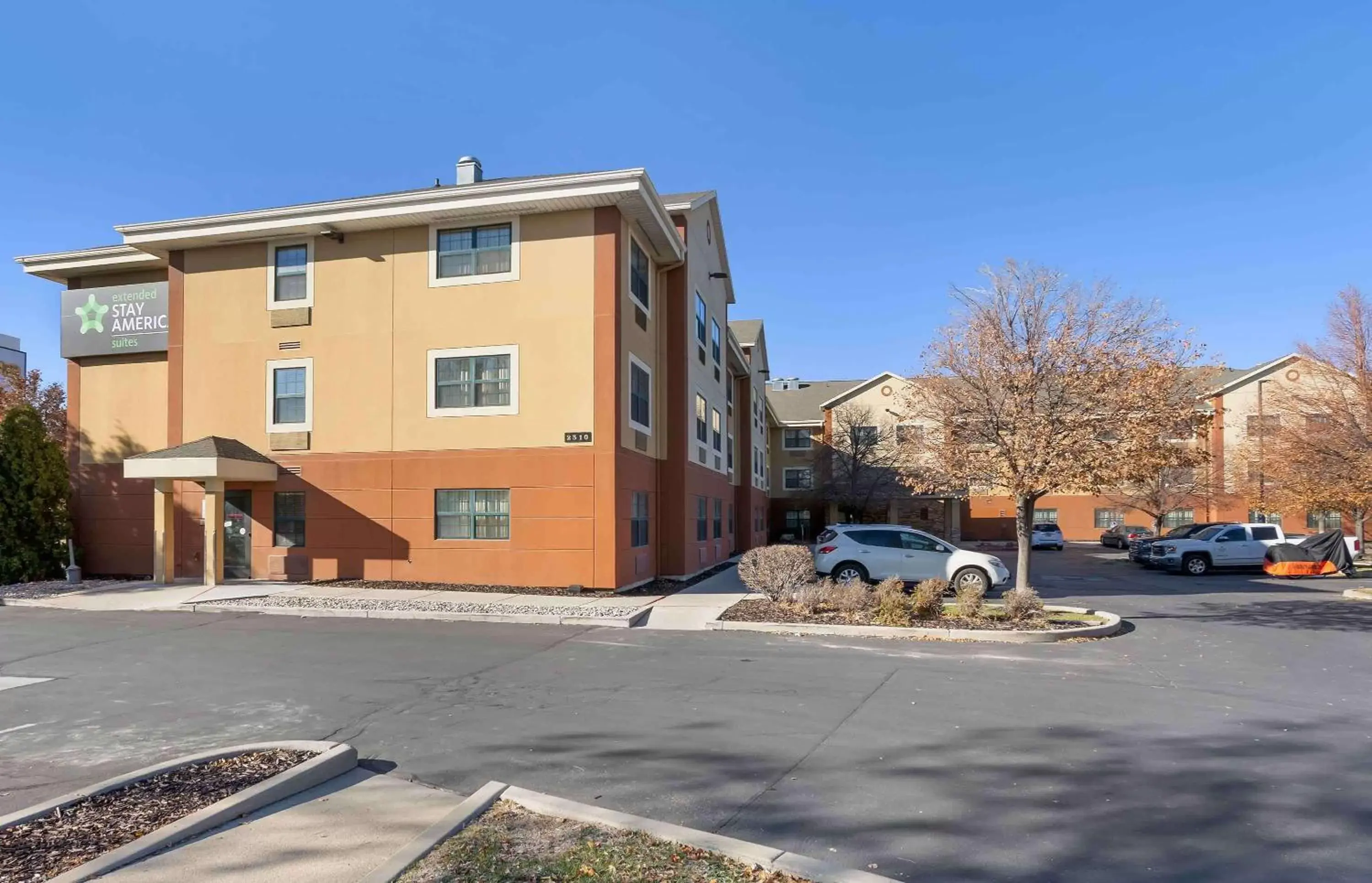 Property Building in Extended Stay America Suites - Salt Lake City - West Valley Center