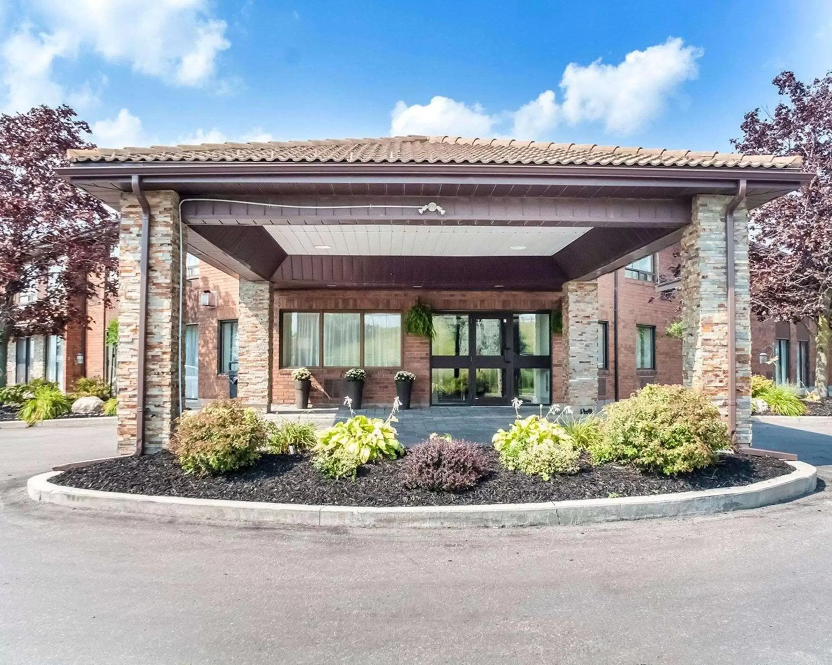 Property Building in Comfort Inn