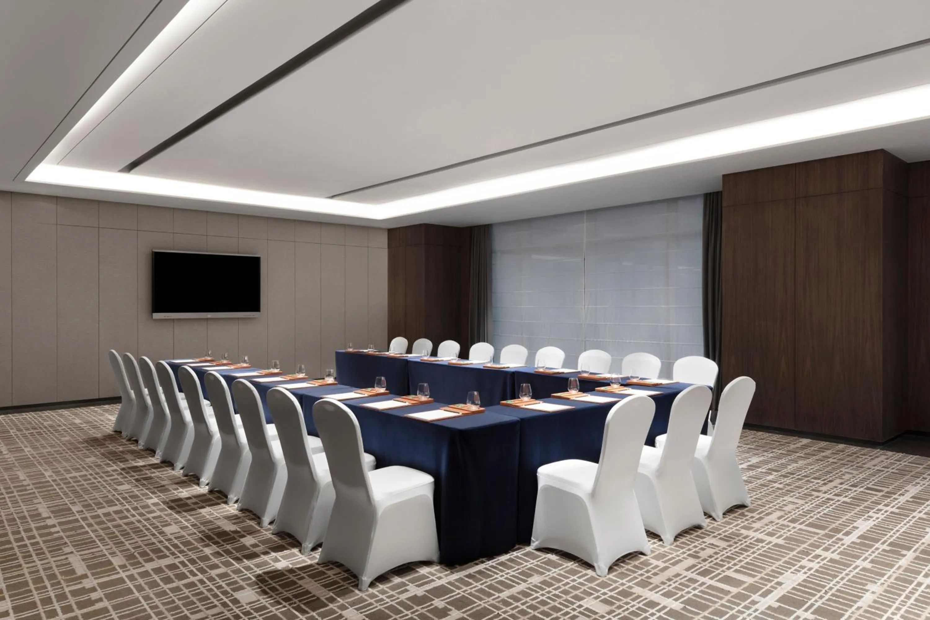 Meeting/conference room in Four Points by Sheraton Chengdu Tianfu New Area