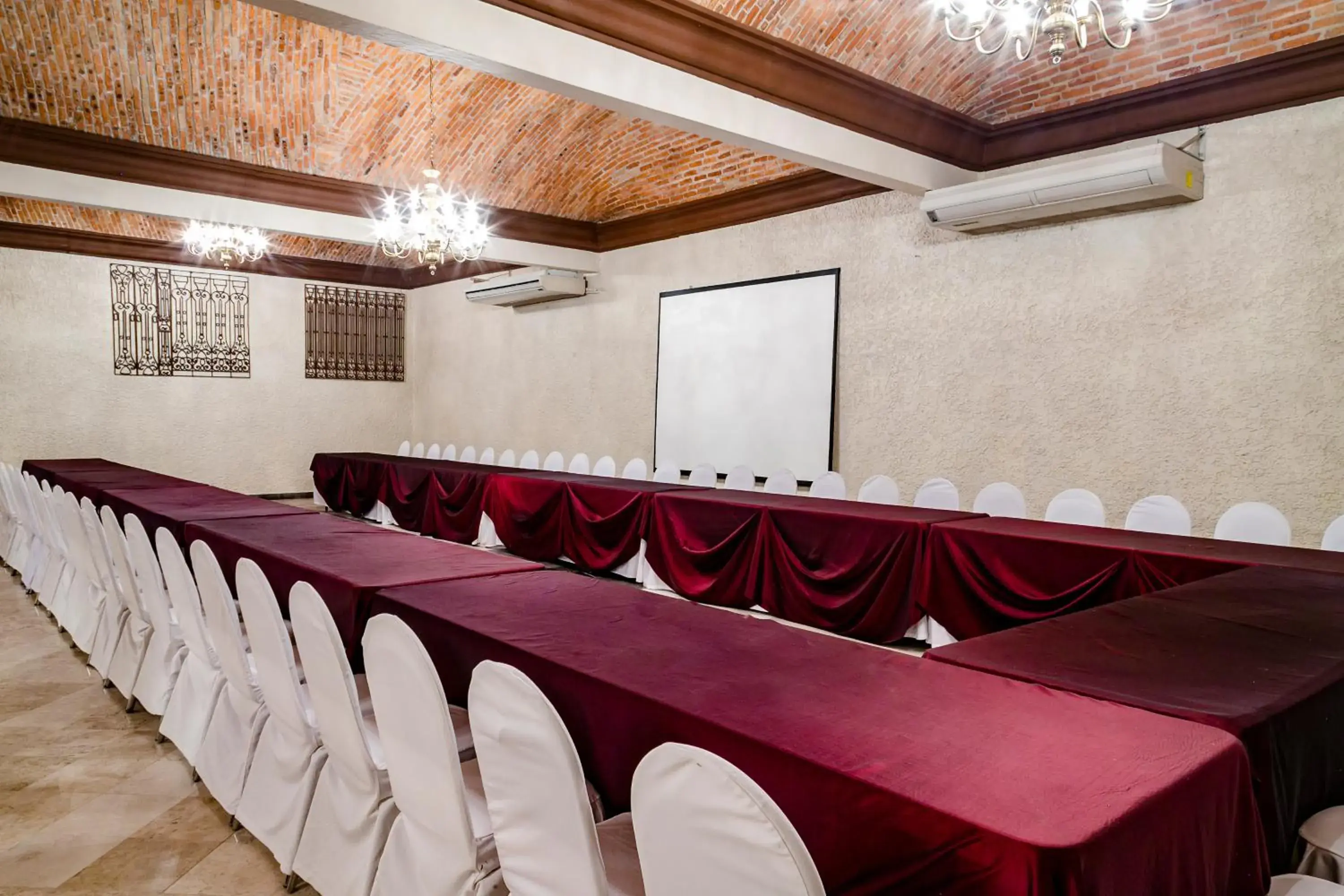 Meeting/conference room in Imperio De Angeles