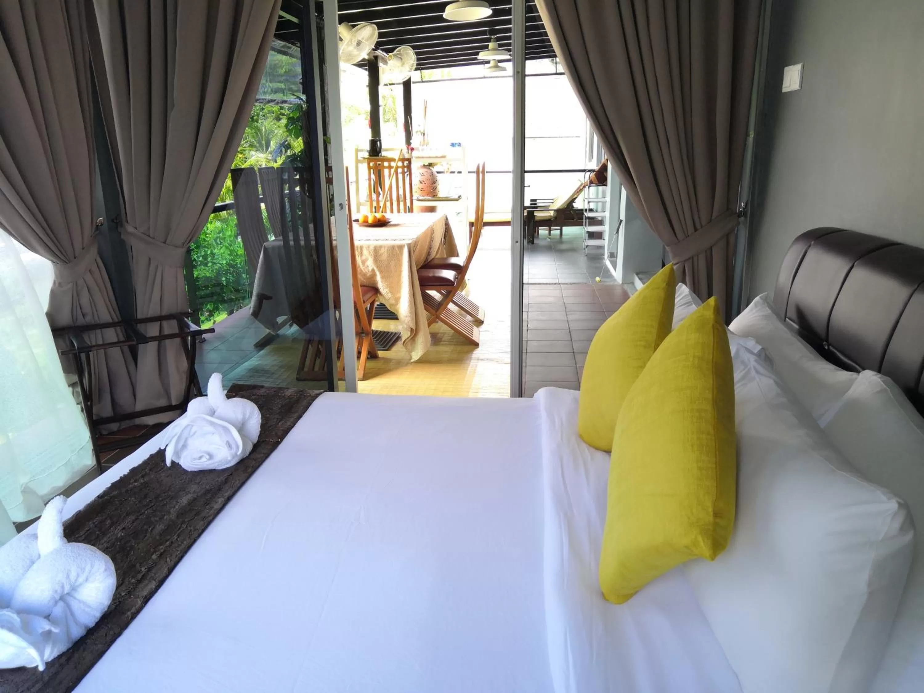 Bedroom, Bed in Alia Residence Business Resort