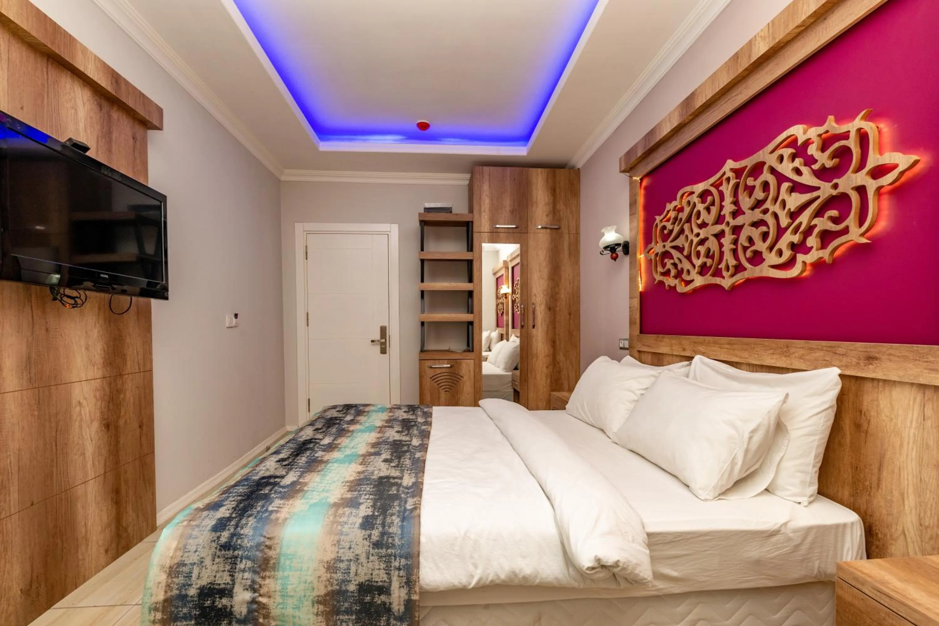 Bed in Linda Expo Palace