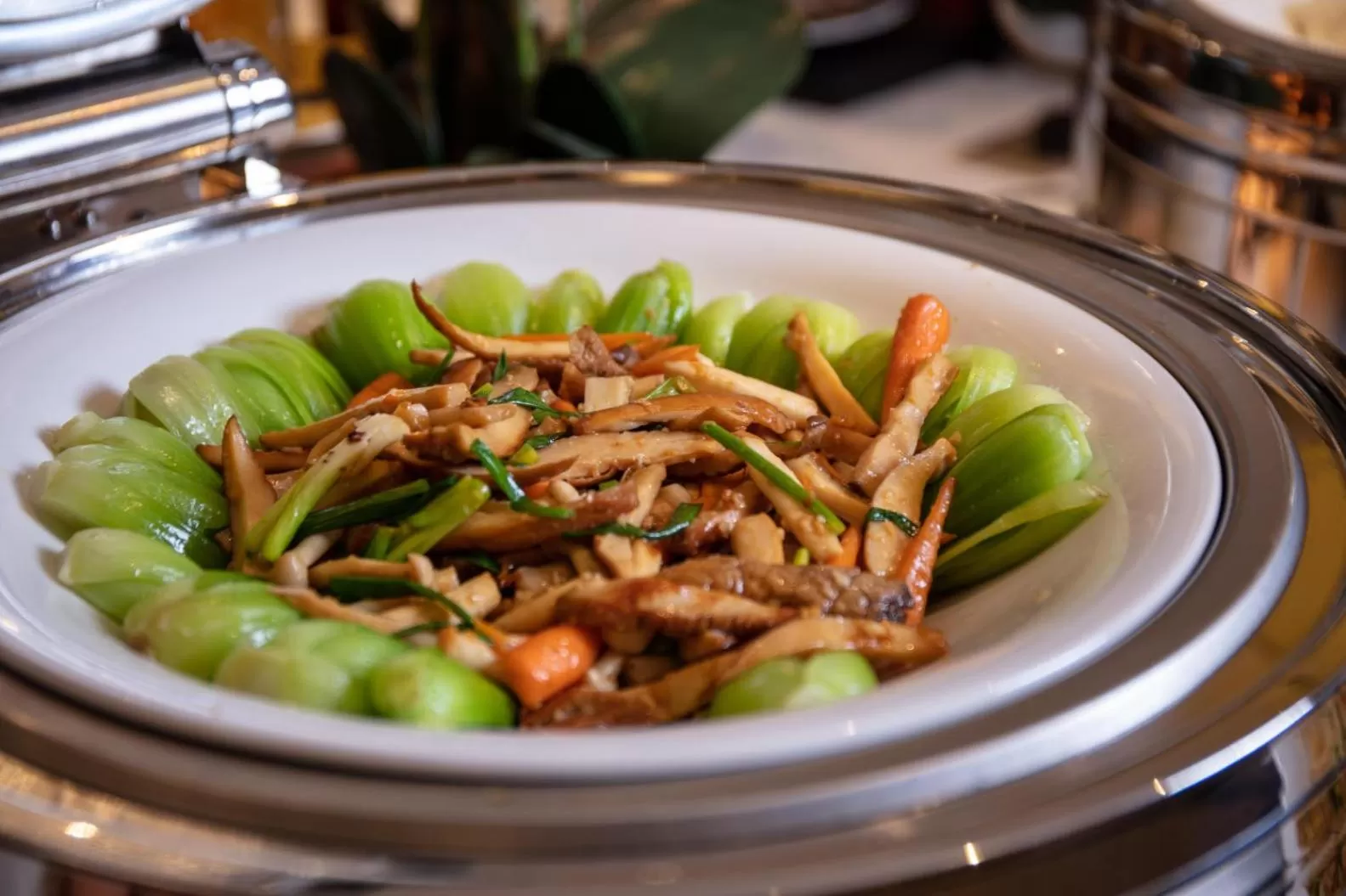 Restaurant/places to eat in FTE Ba Dinh Hotel