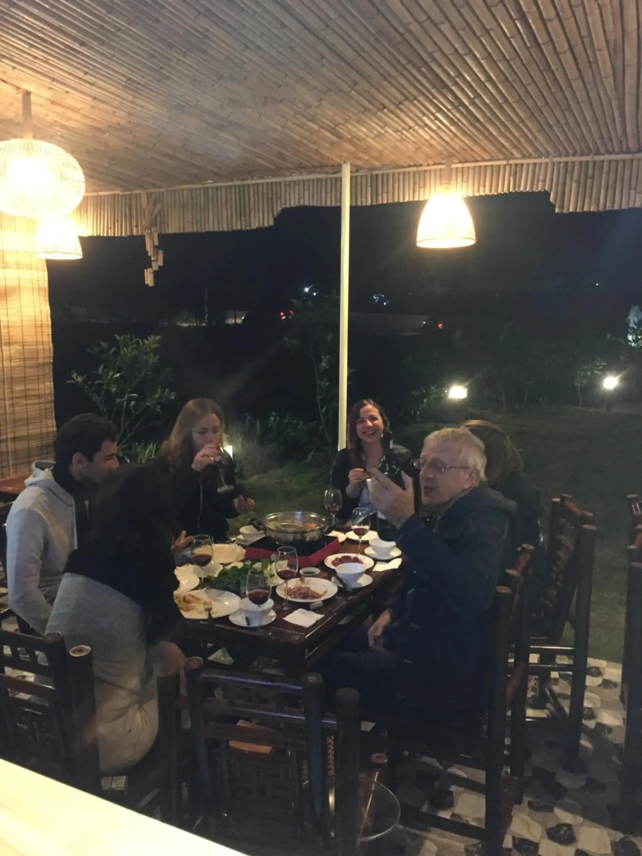 Restaurant/Places to Eat in Trang An Retreat