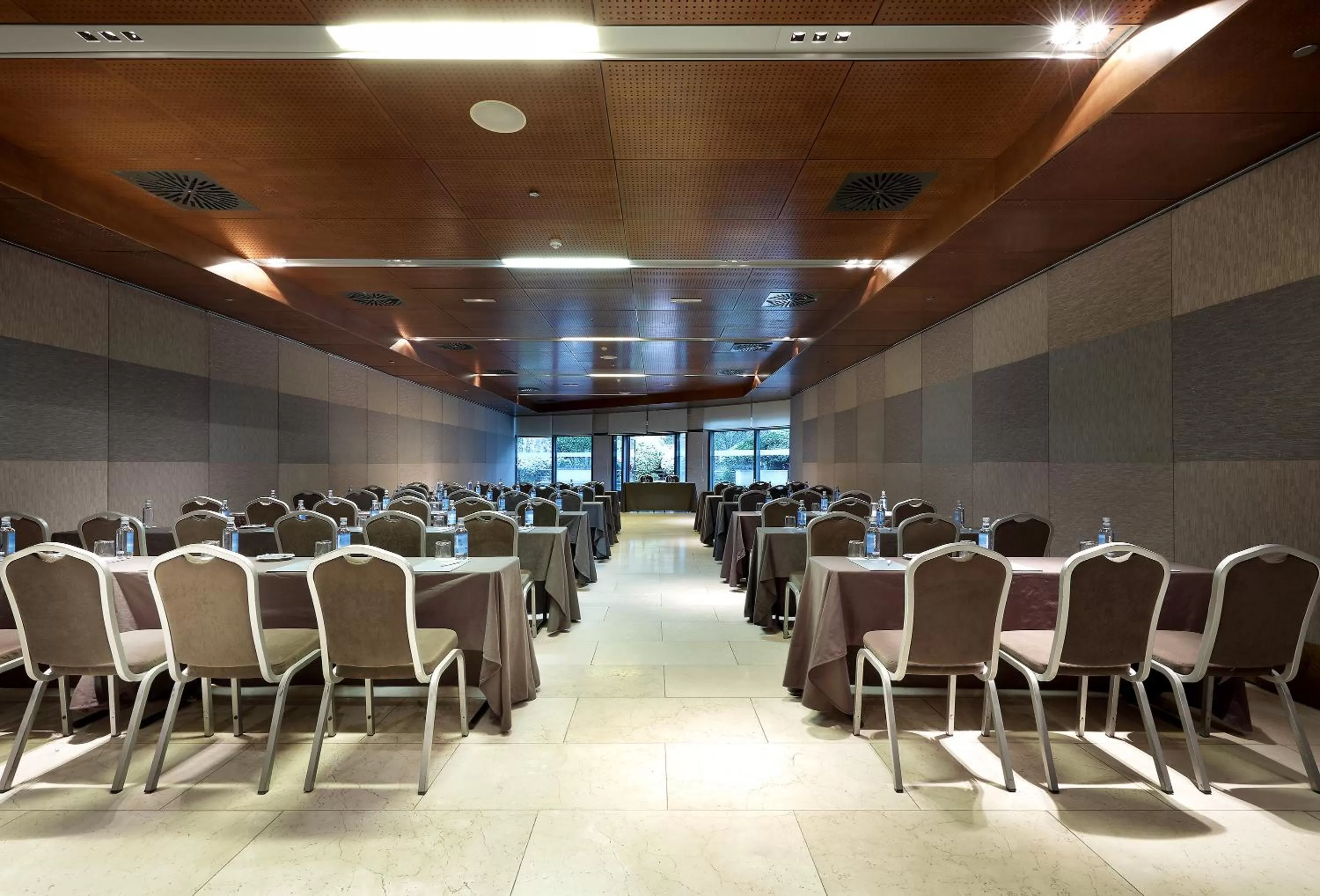 Business facilities in Eurostars Suites Mirasierra