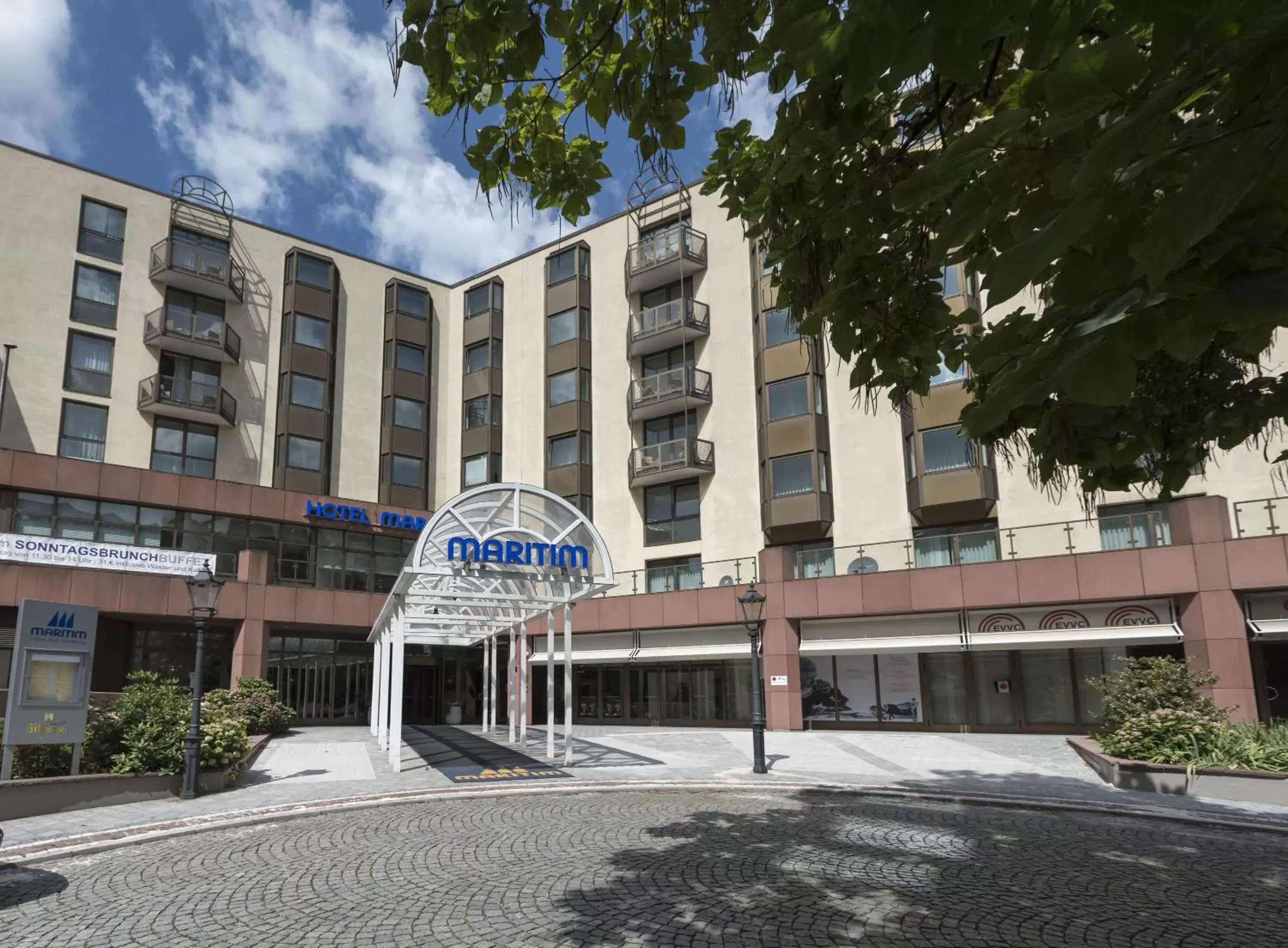 Property building in Maritim Hotel Bad Homburg Property building in Maritim Hotel Bad Homburg